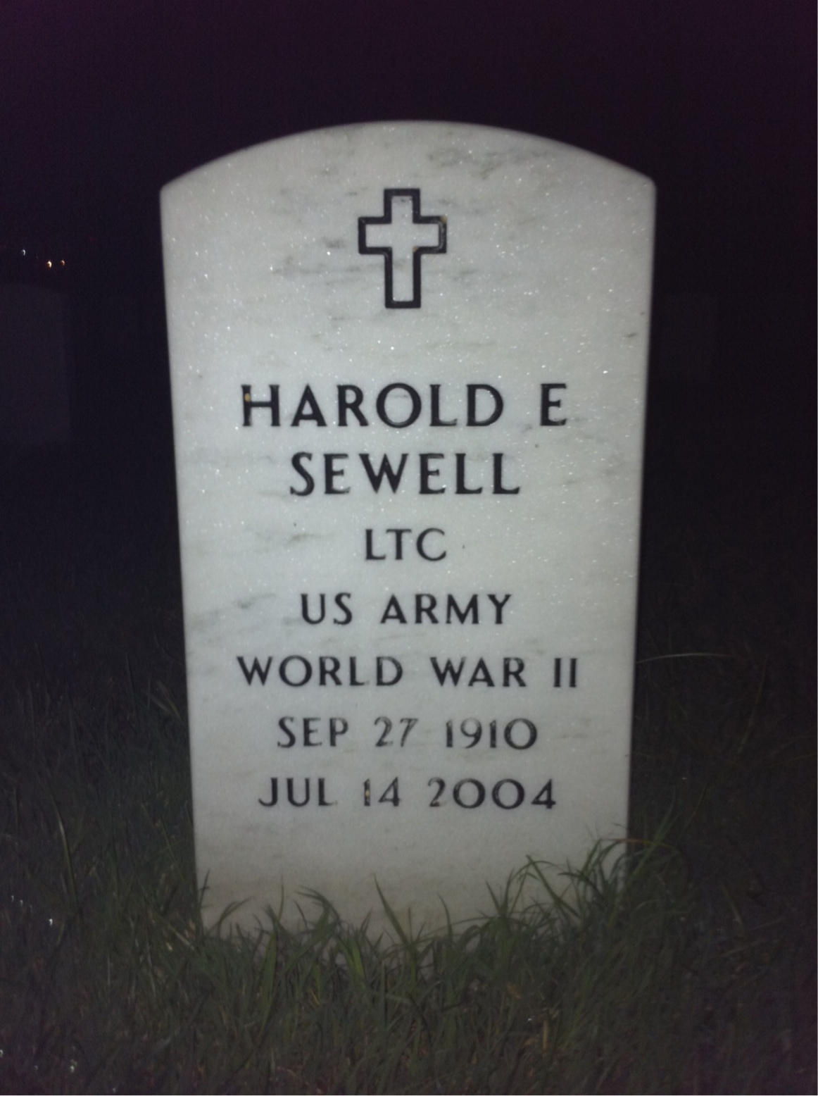 Harold Sewell