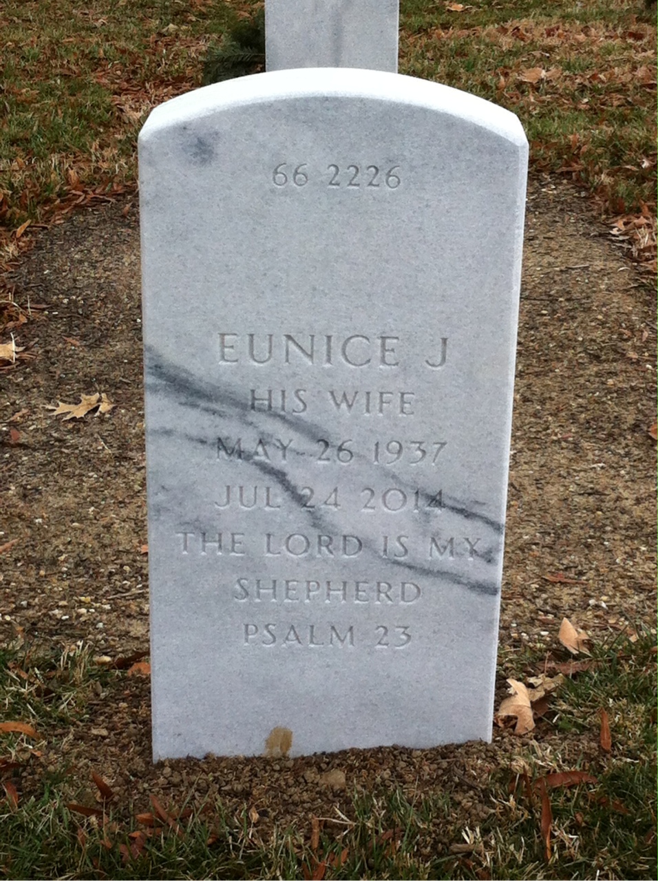 Back of headstone — Willie Mustin