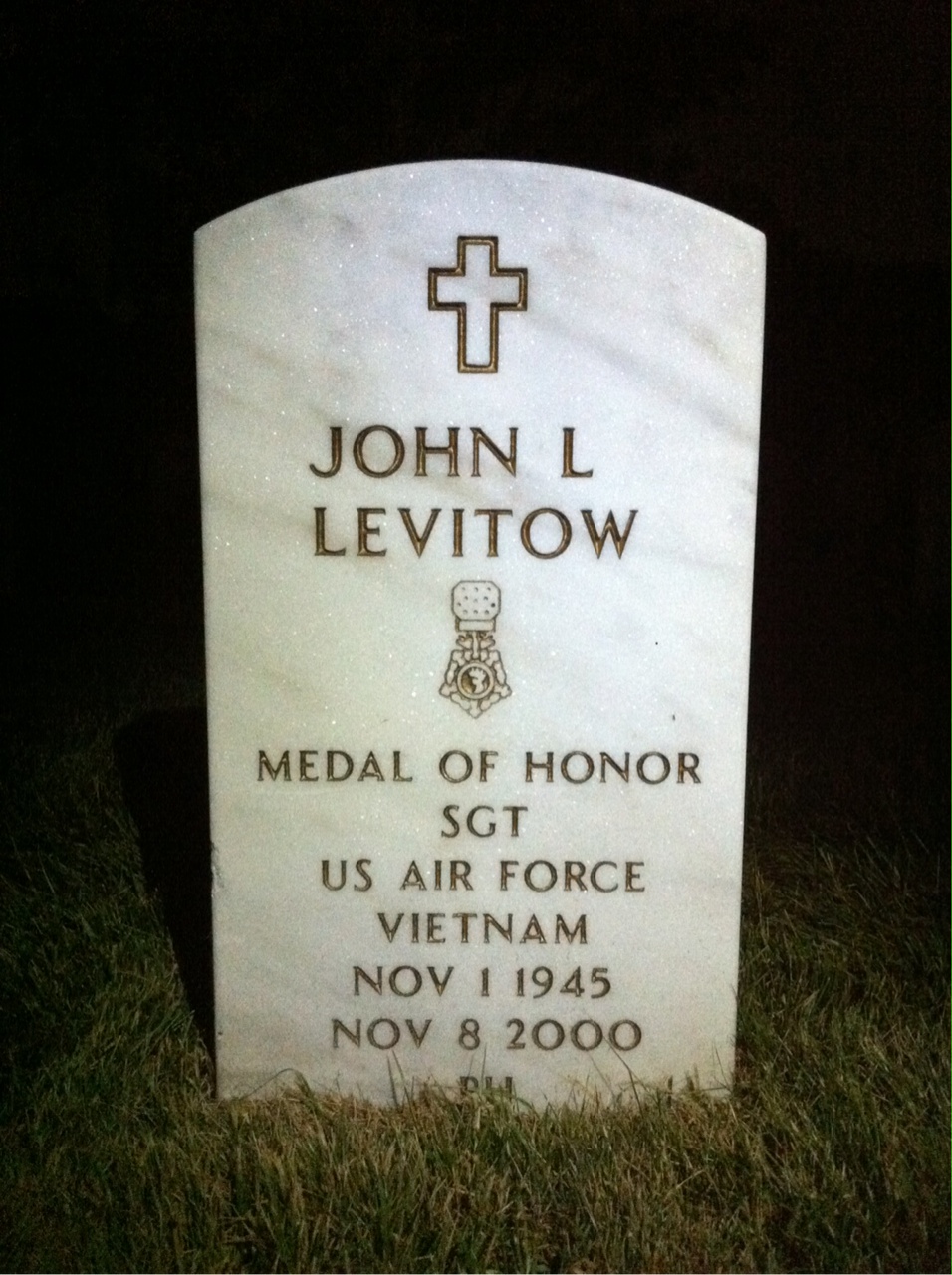 Headstone of John L. Levitow