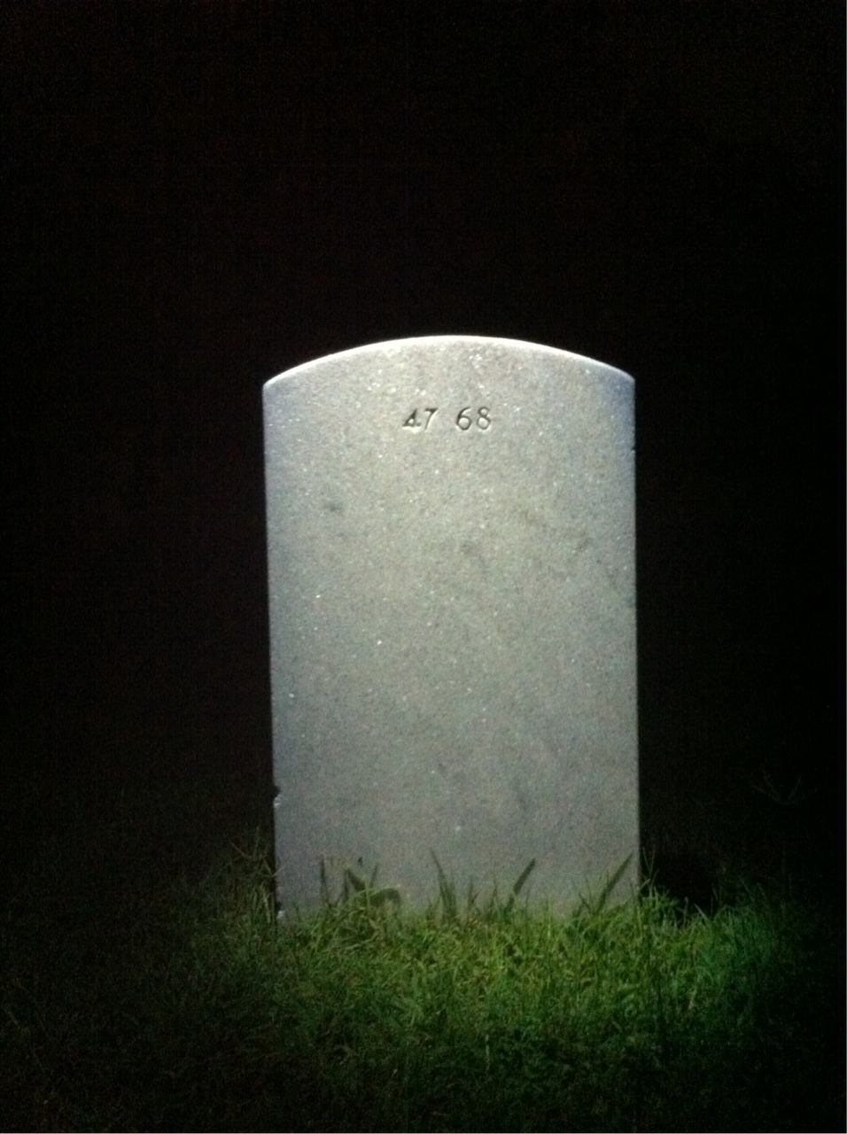 Back of headstone — Leontine Moorehand