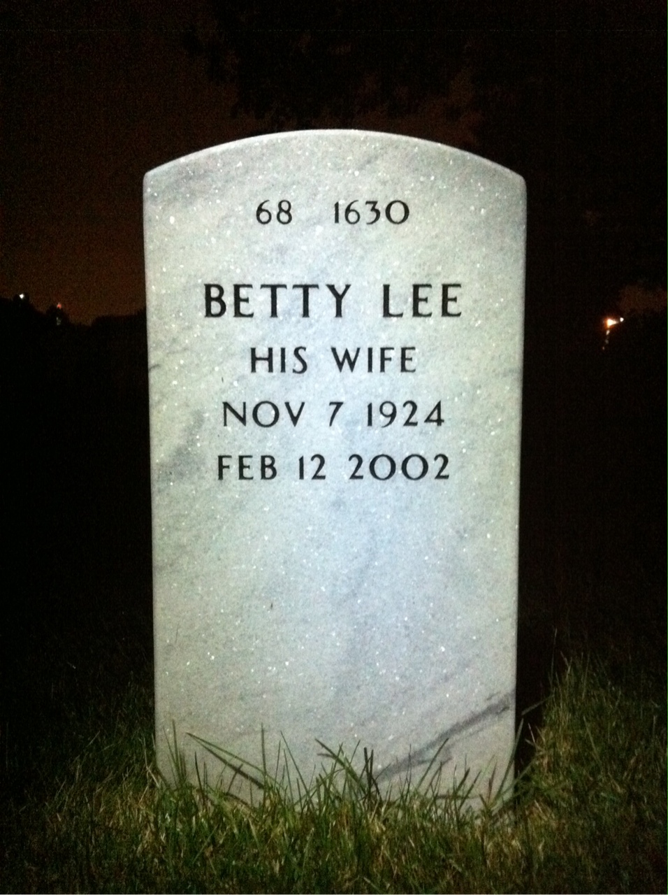Back of headstone — Algia Nash