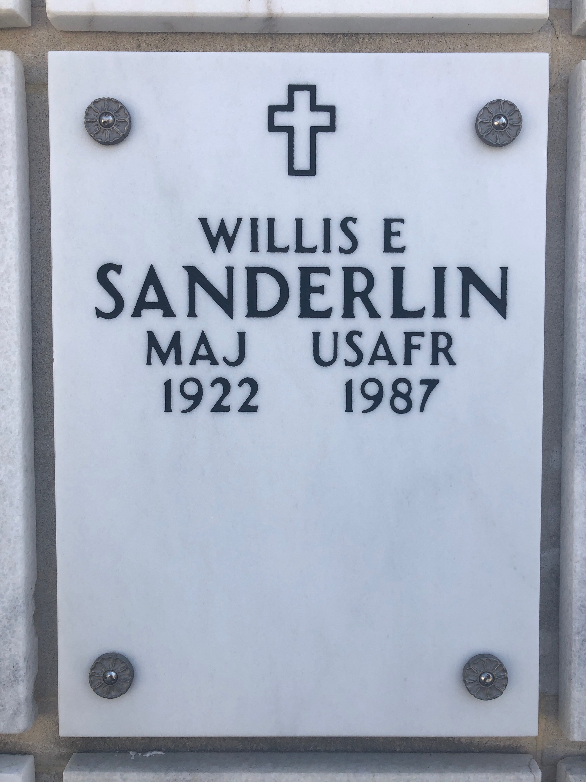 Willis E Sanderlin