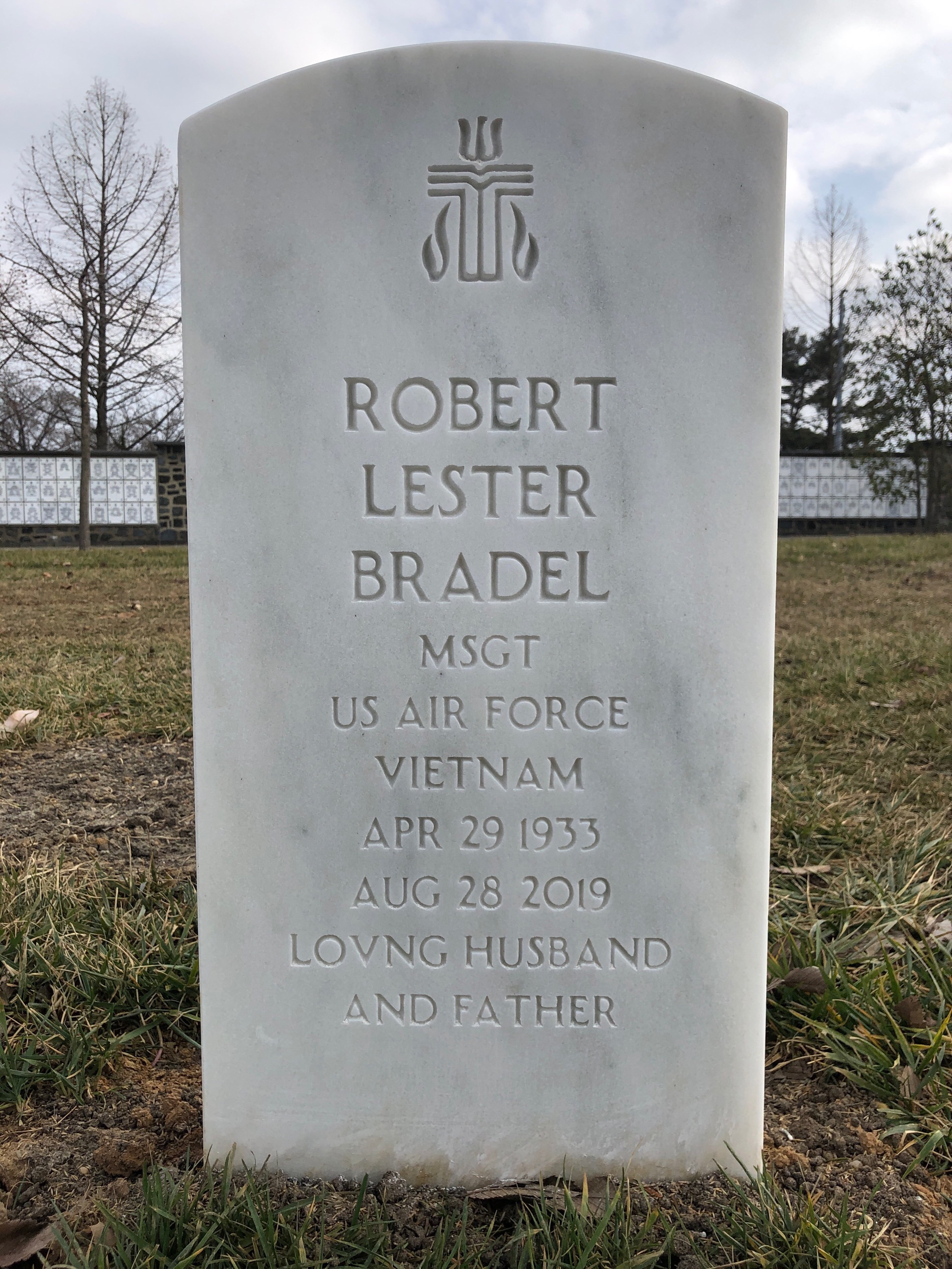 Robert Bradel