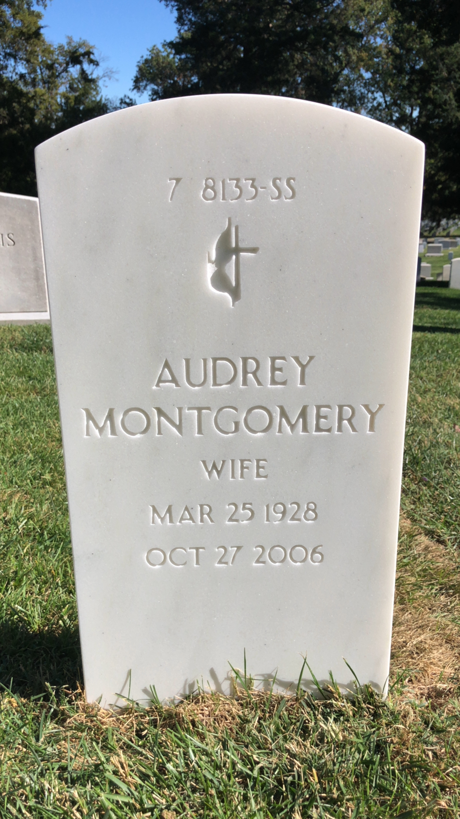 Back of headstone — Robert Sulit