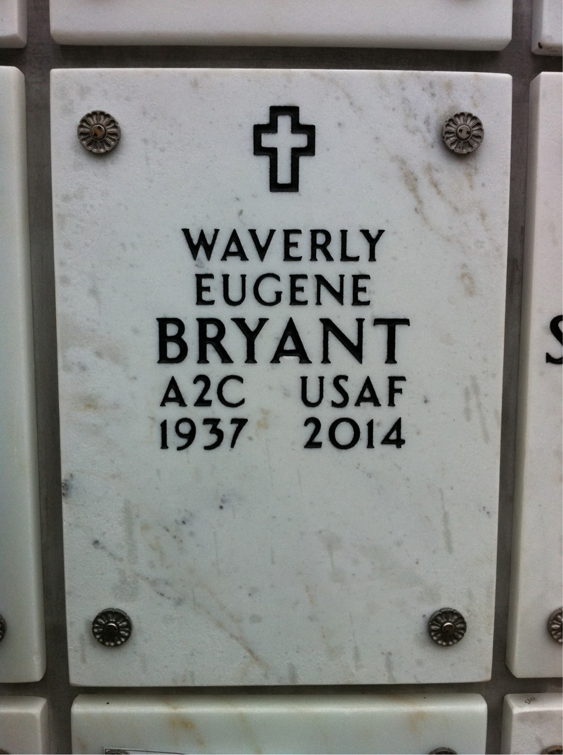 Waverly E Bryant