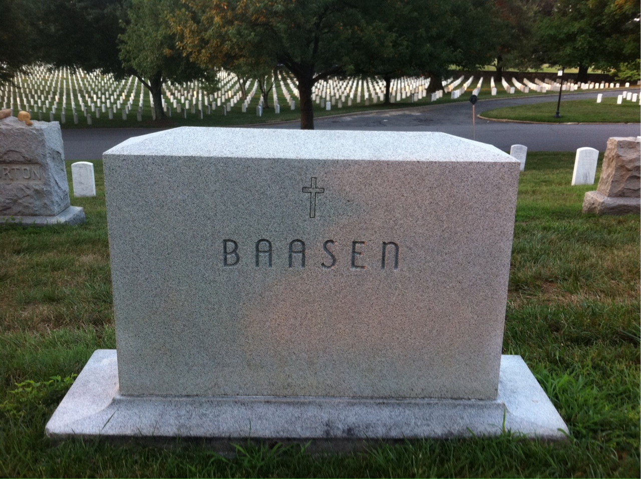 Back of headstone — Frank Baasen