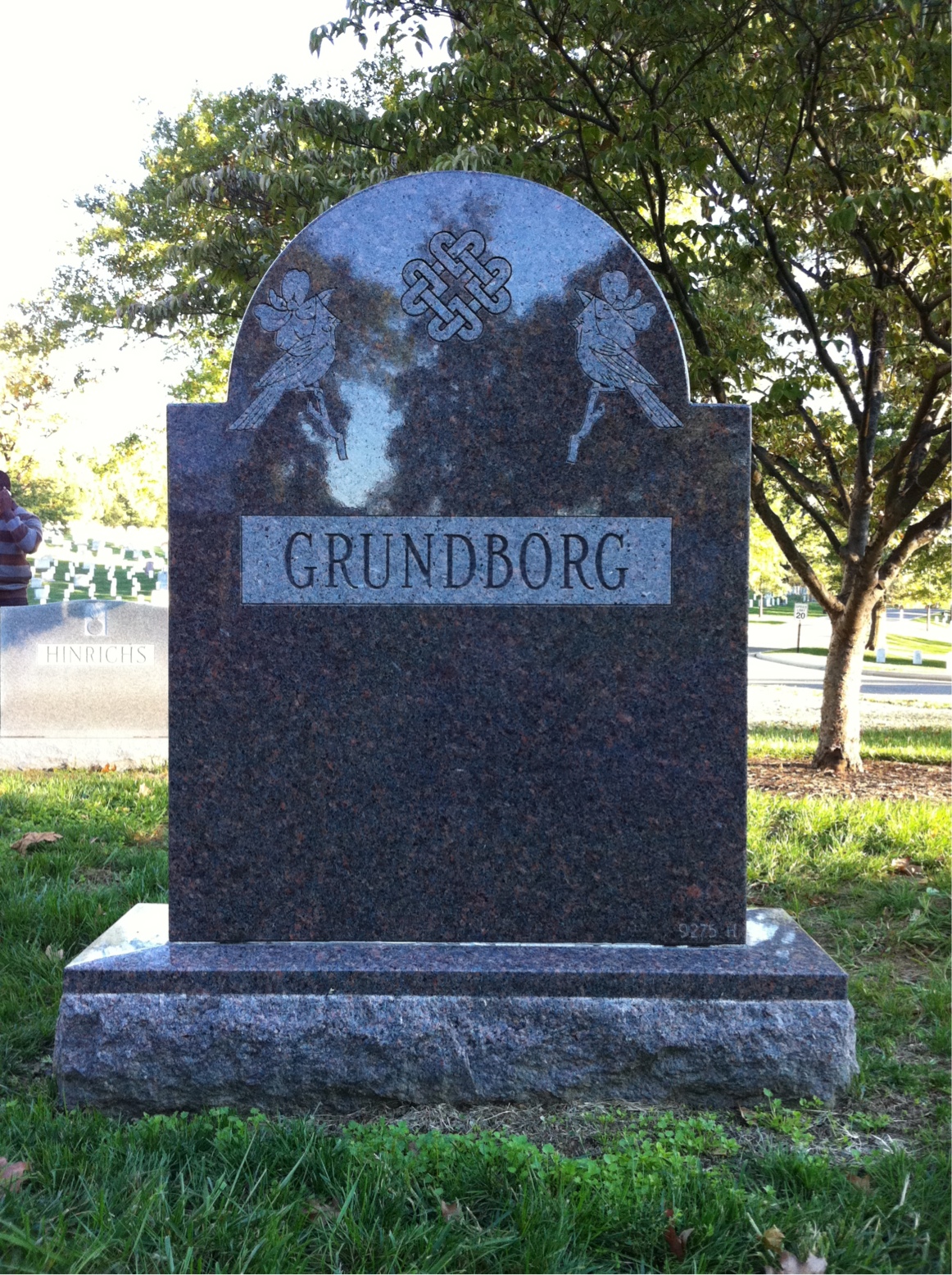Back of headstone — Bertel Grundborg