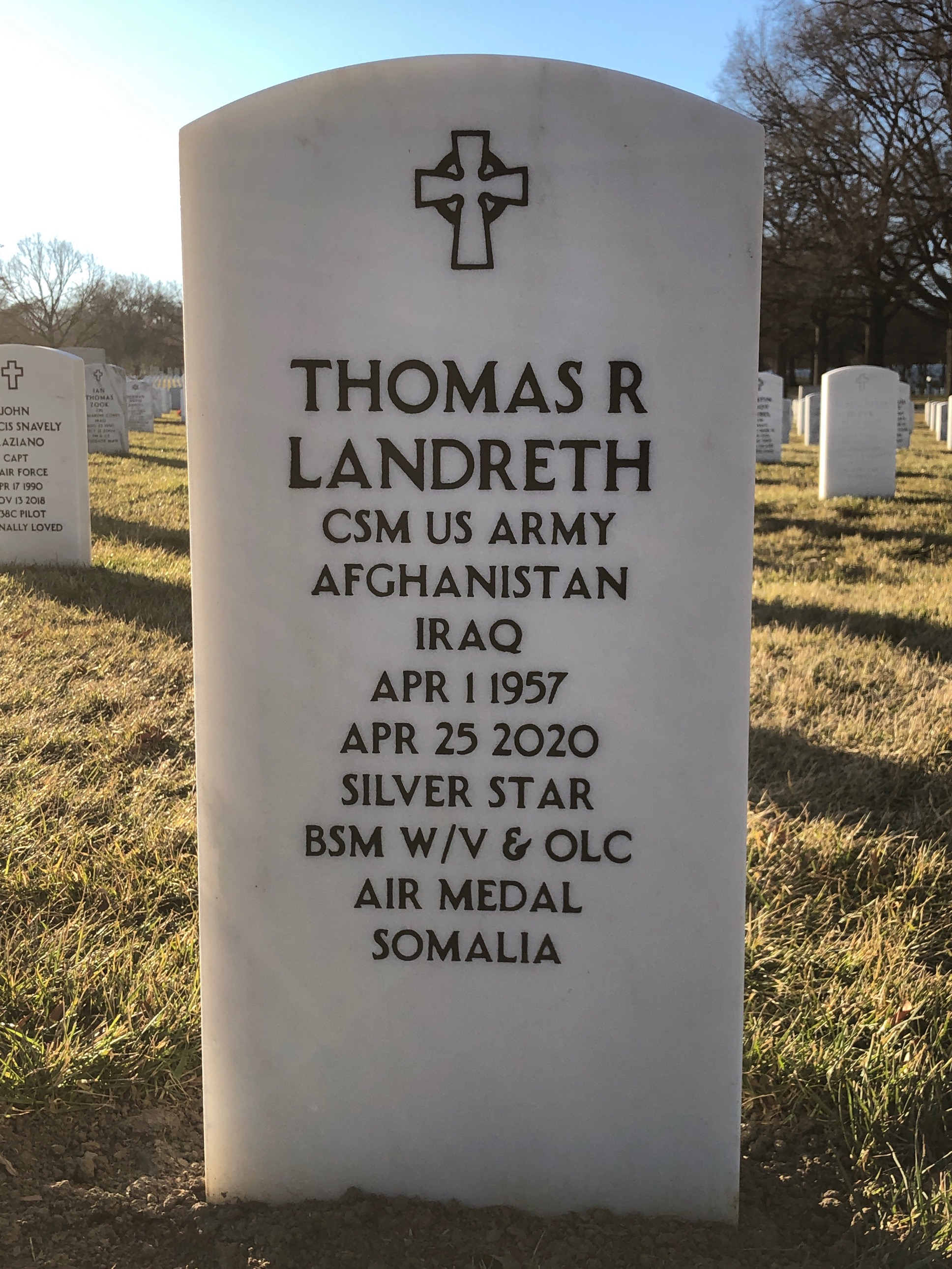 Thomas R Landreth