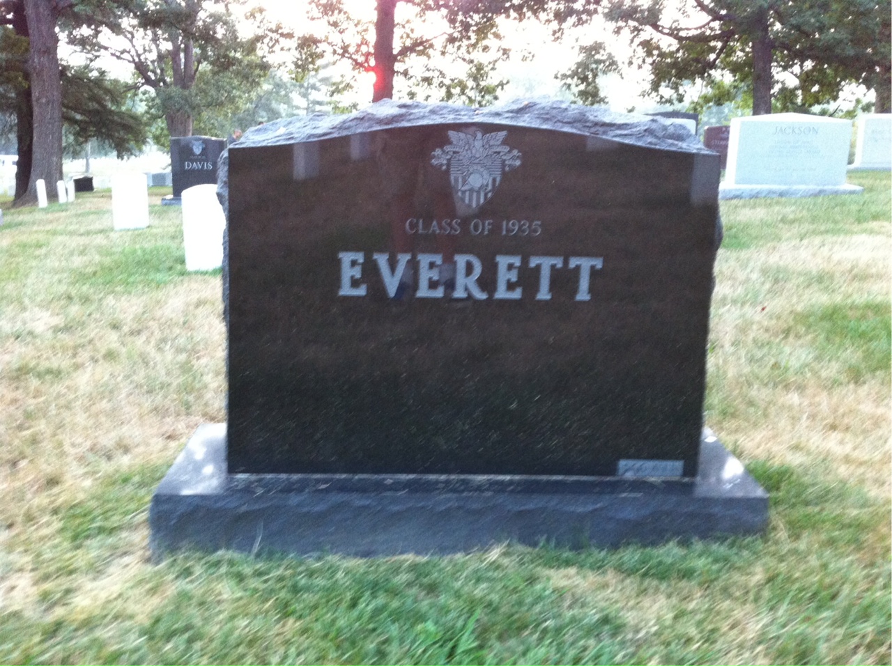 Back of headstone — Warren Everett