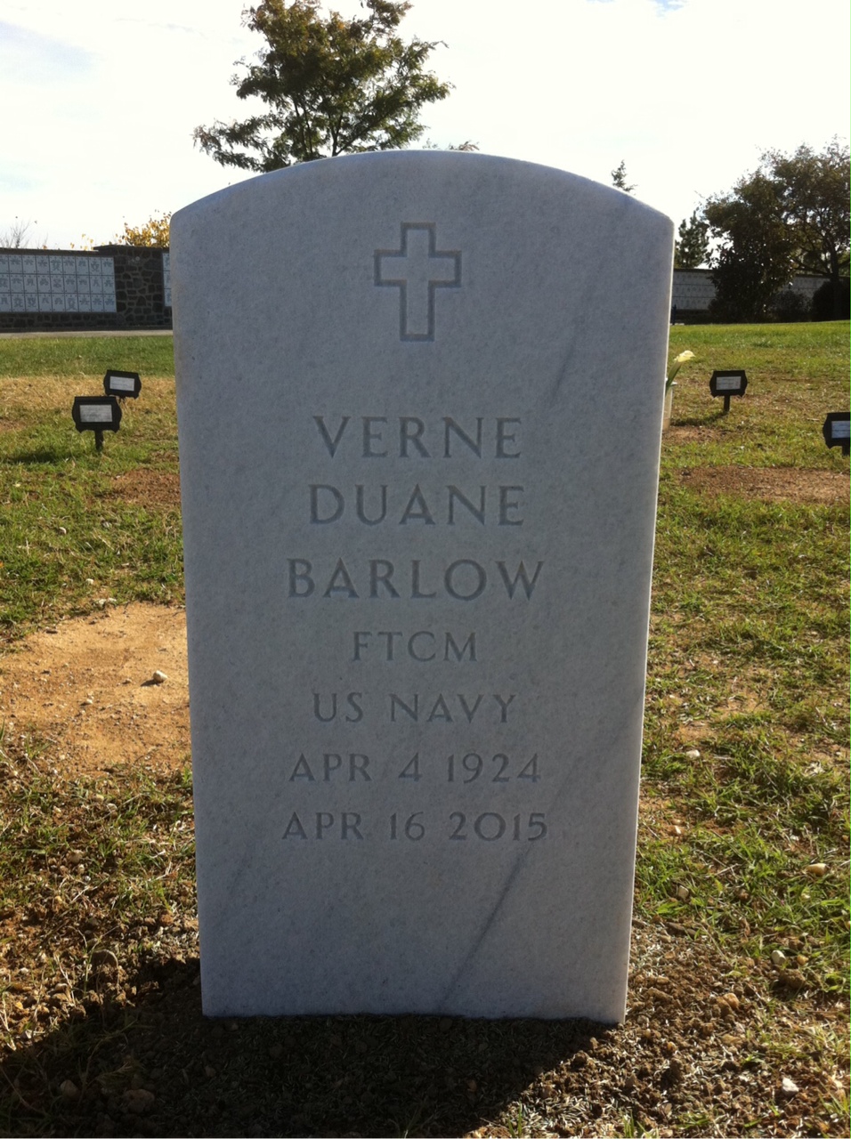 Verne D Barlow