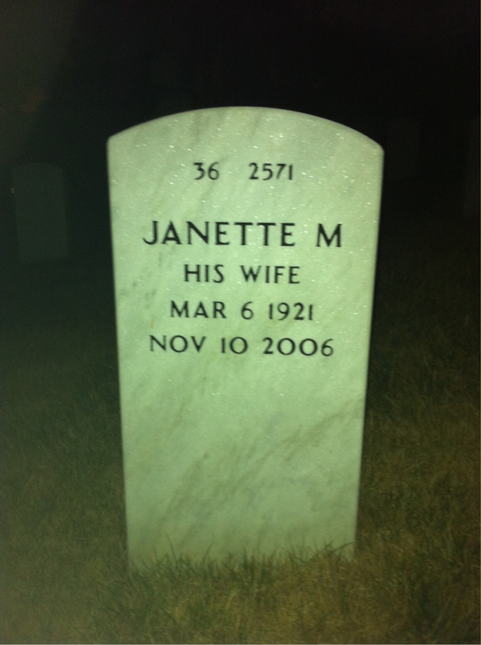 Back of headstone — Roger Spreen