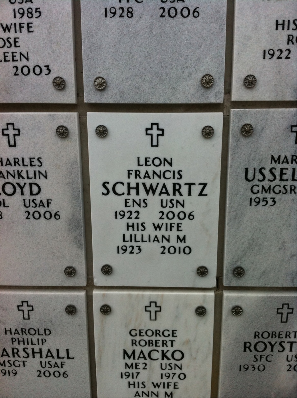 Leon Schwartz