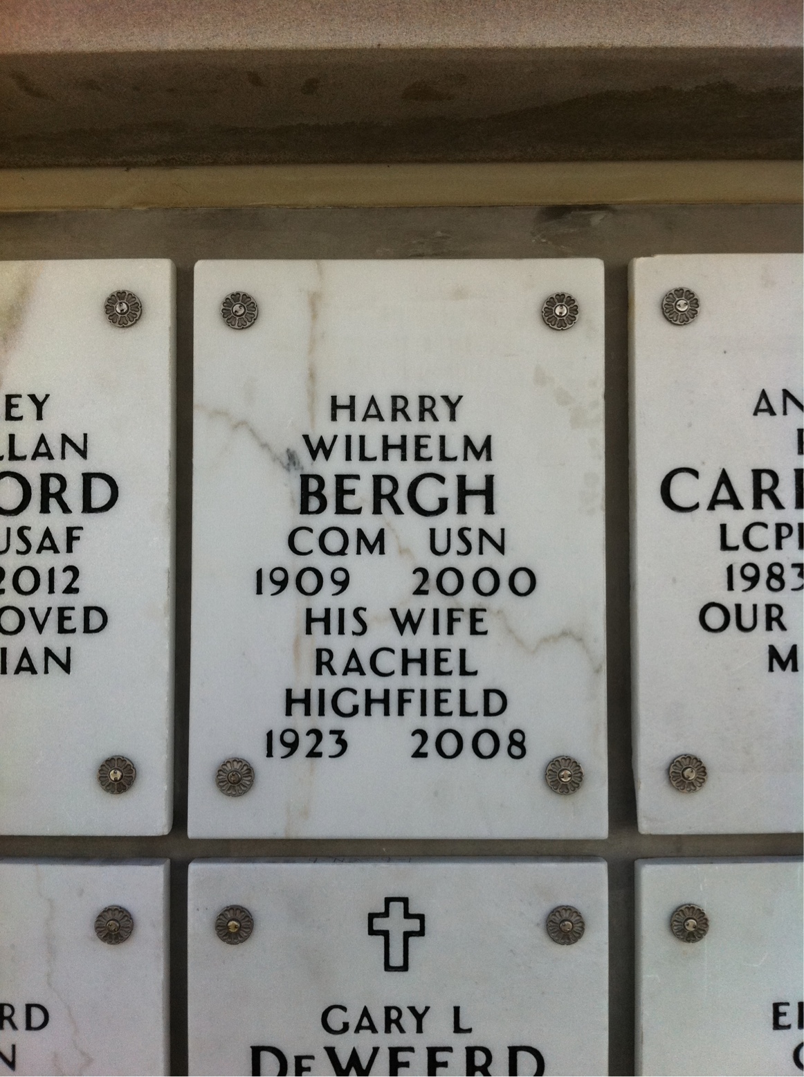 Harry W Bergh