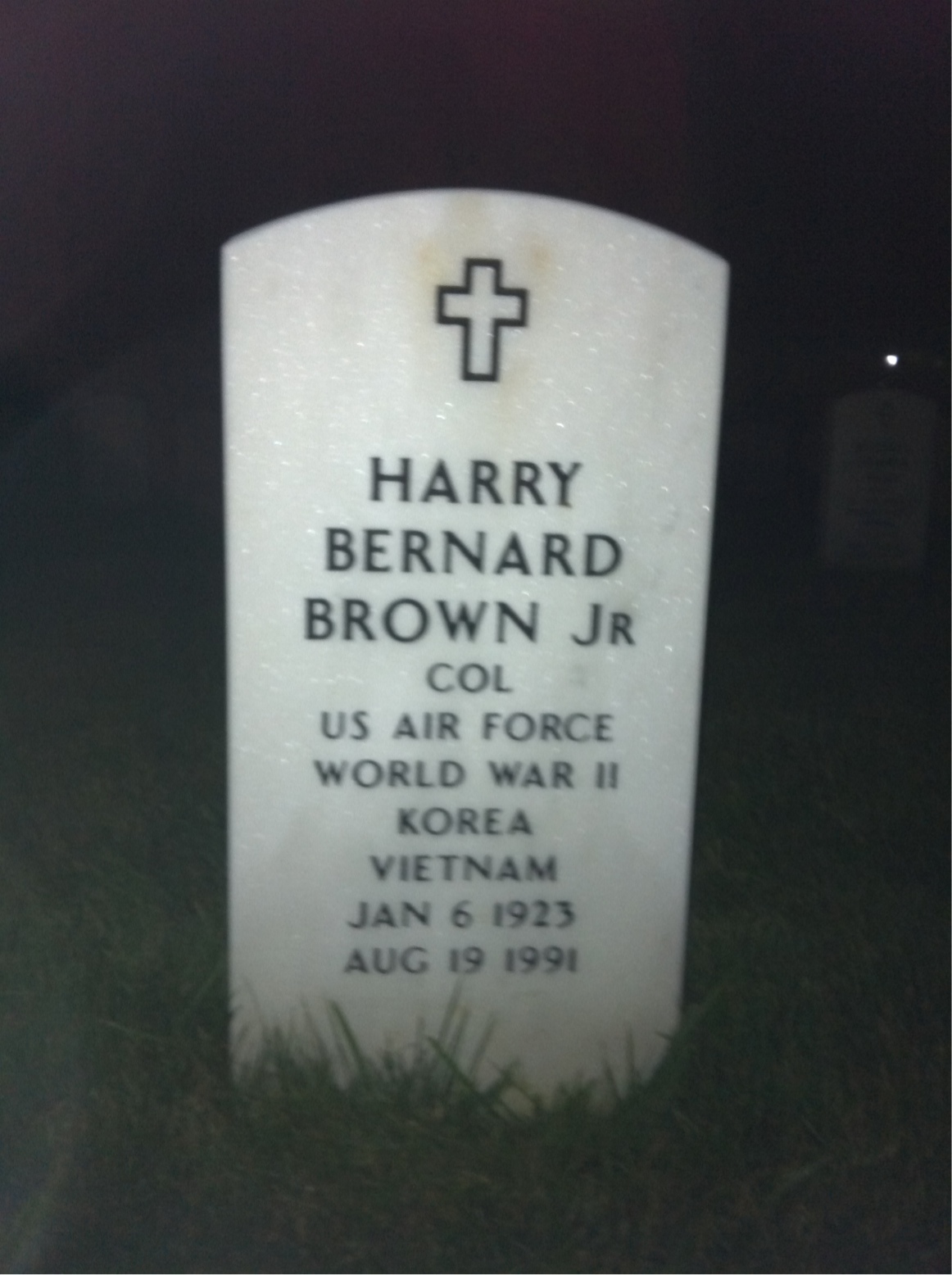 Harry Brwon