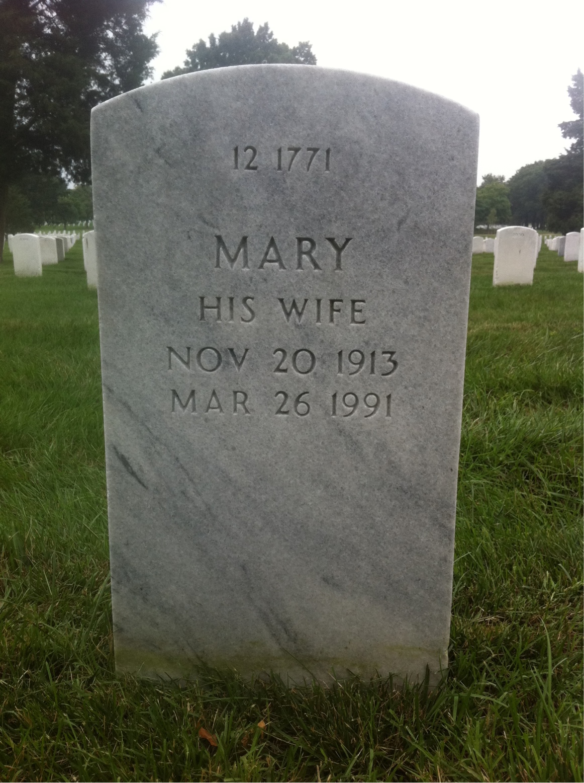 Back of headstone — Alfio Loudani