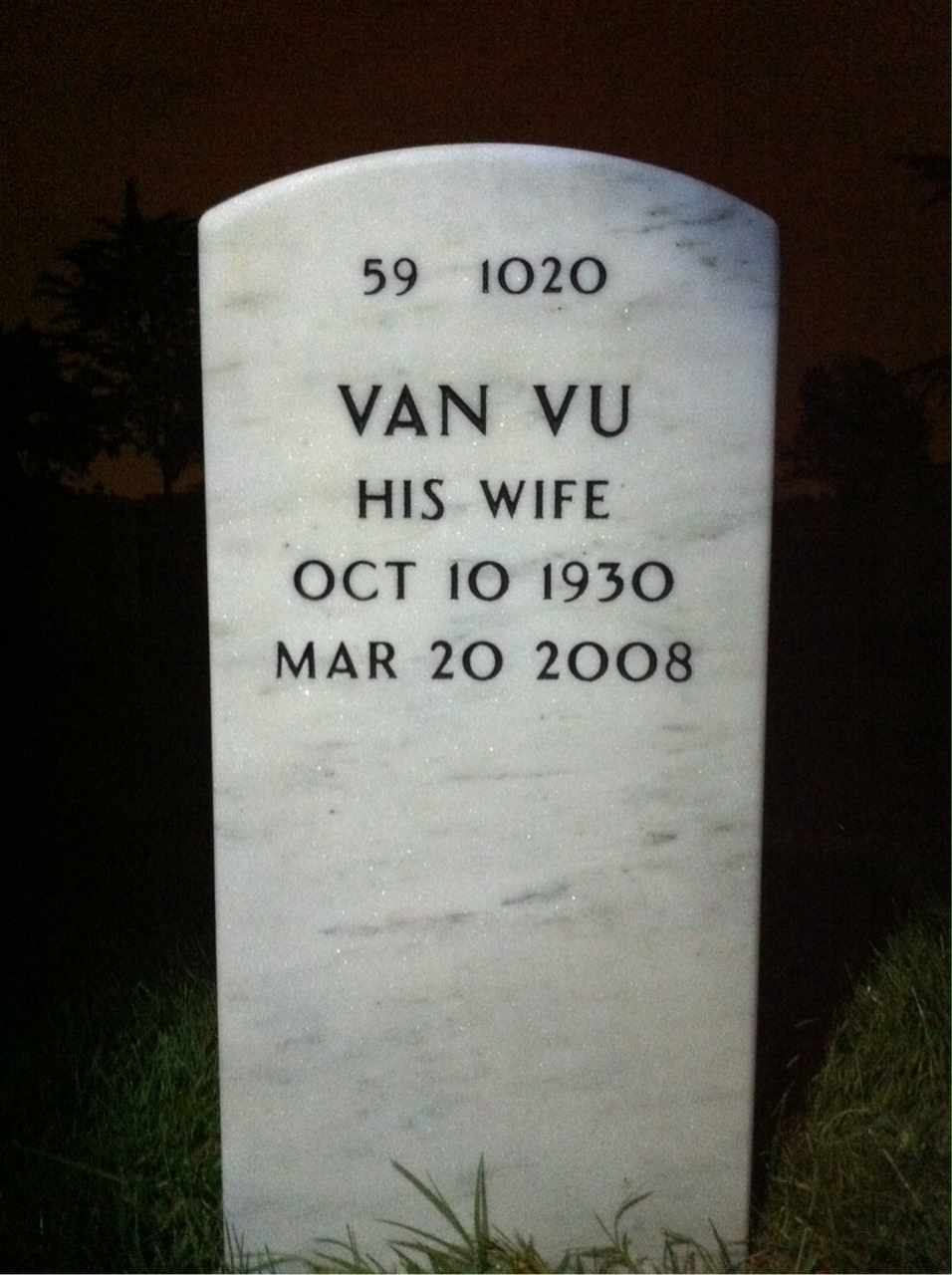 Back of headstone — Mervyn Reynolds