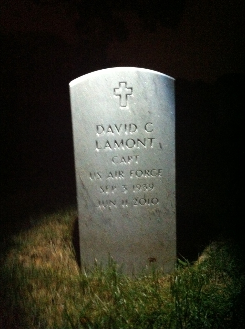 David C Lamont