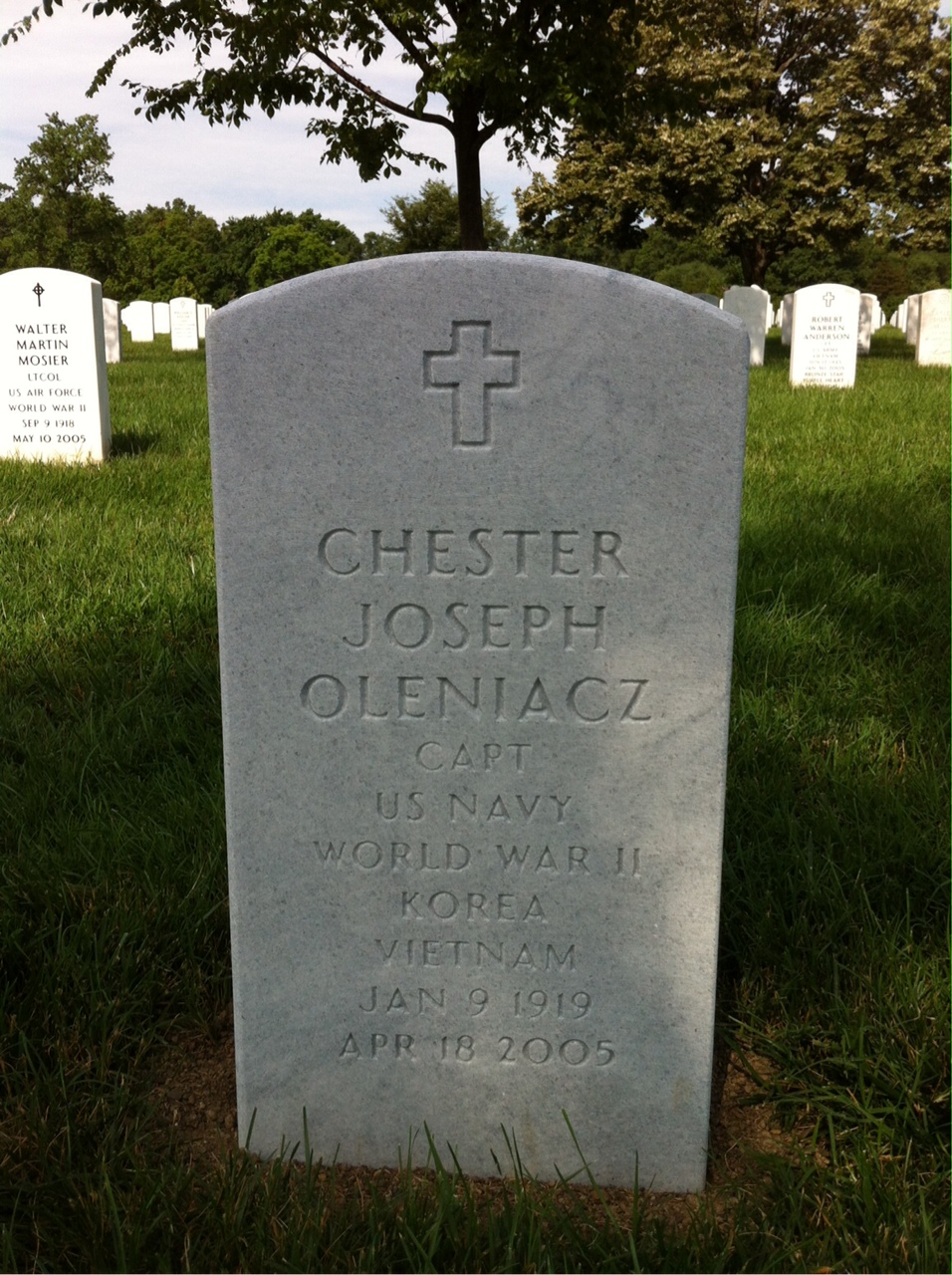 Chester Oleniacz