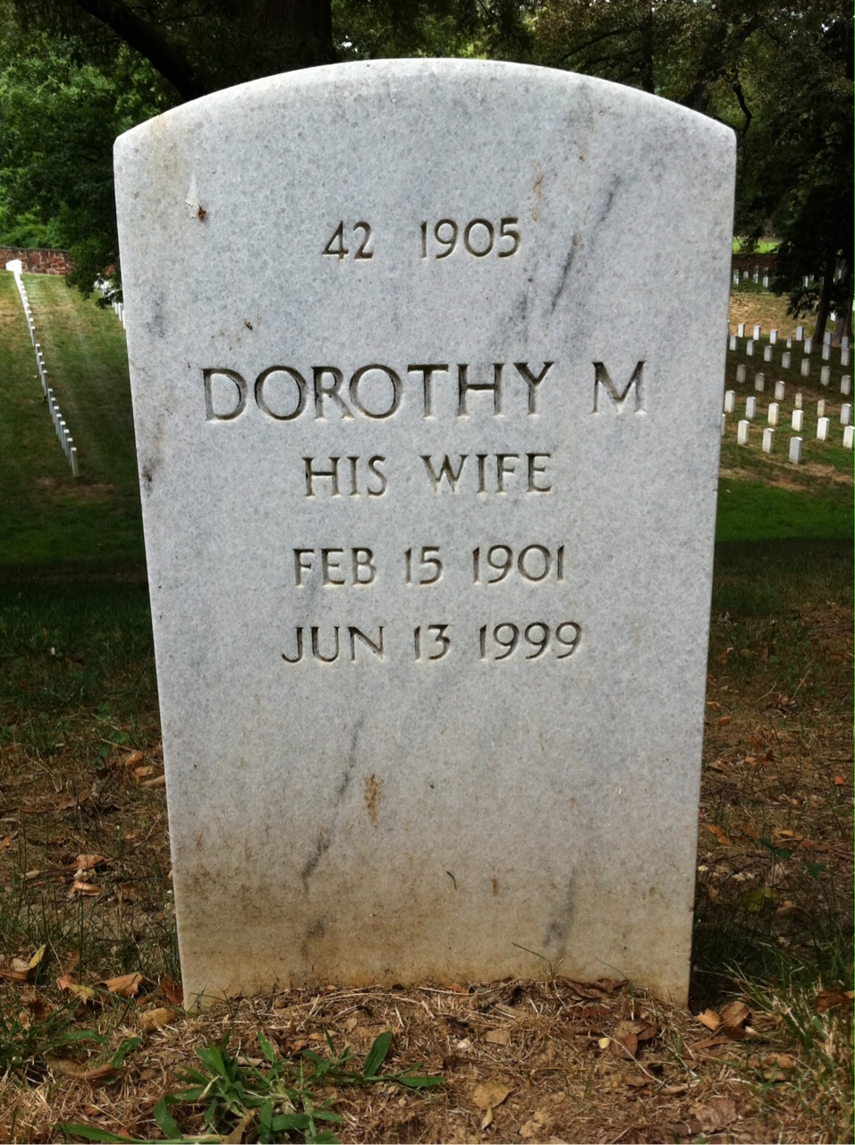 Back of headstone — Dorothy Munnie