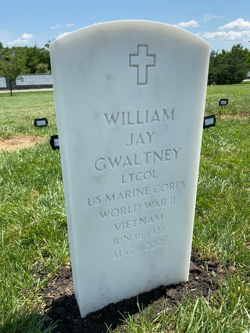 William J Gwaltney