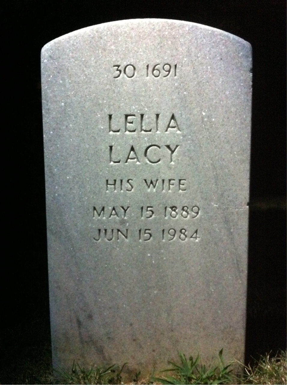 Back of headstone — Lelia Aurell