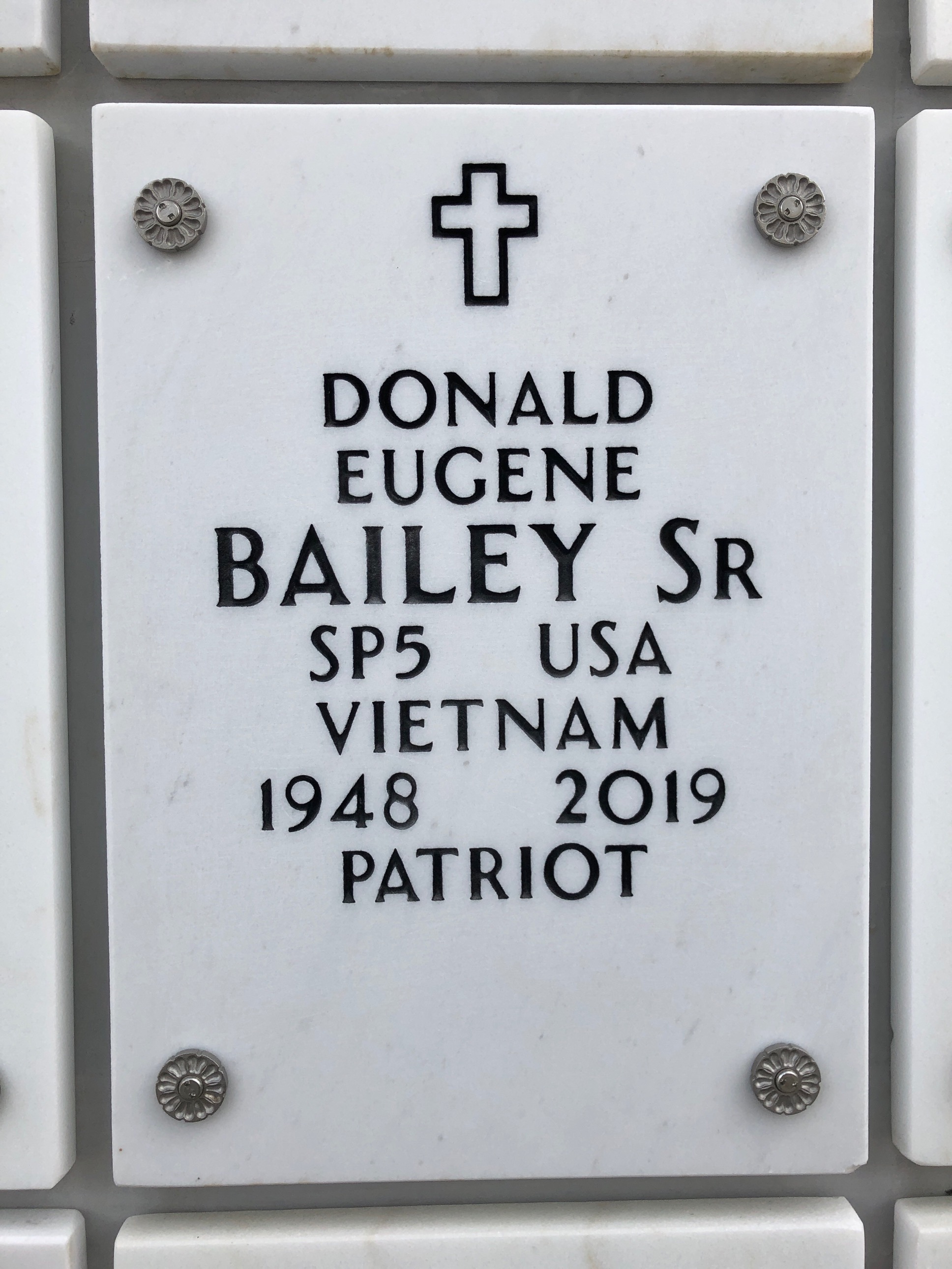 Donald E Bailey