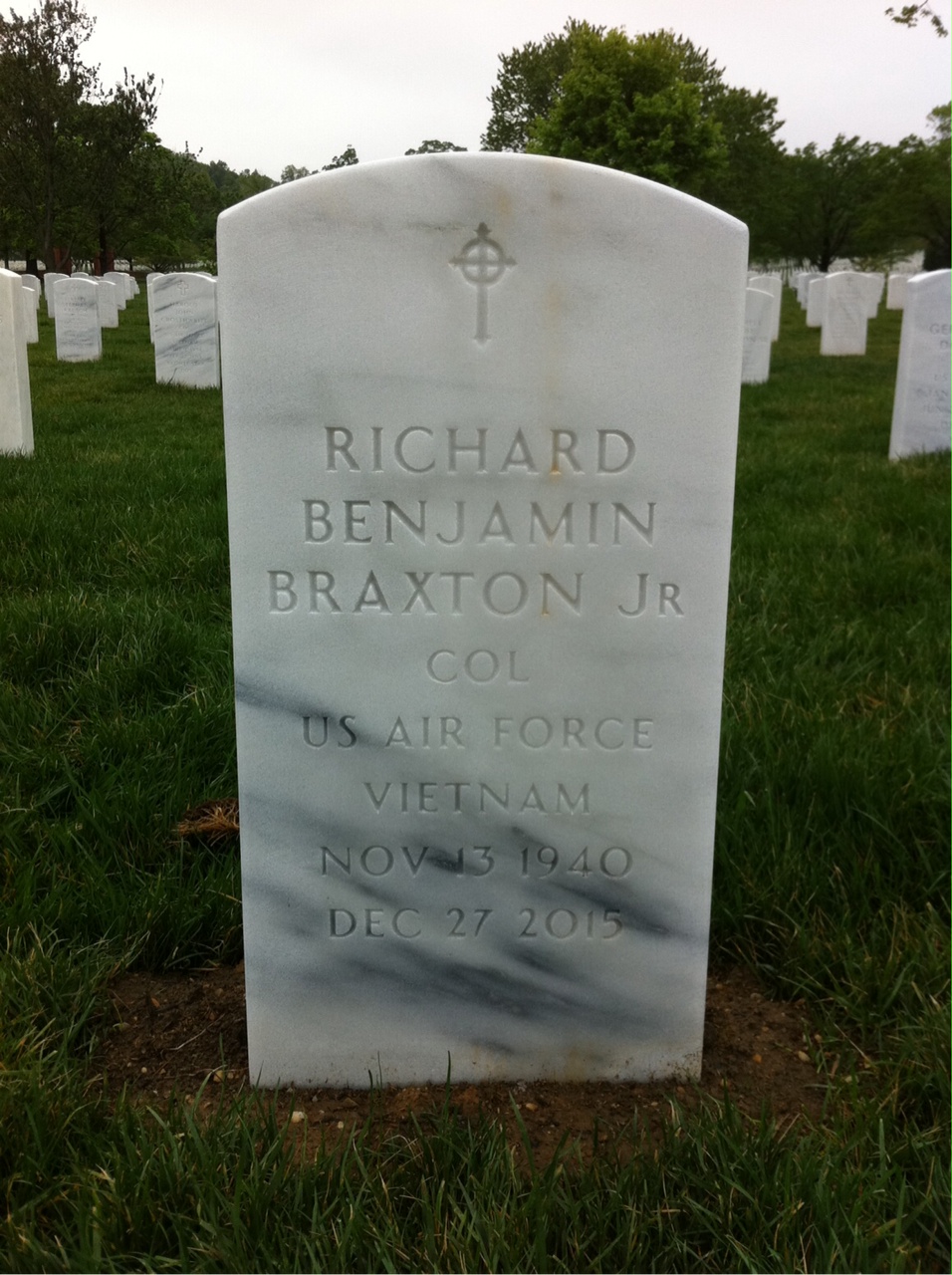 Richard B Braxton