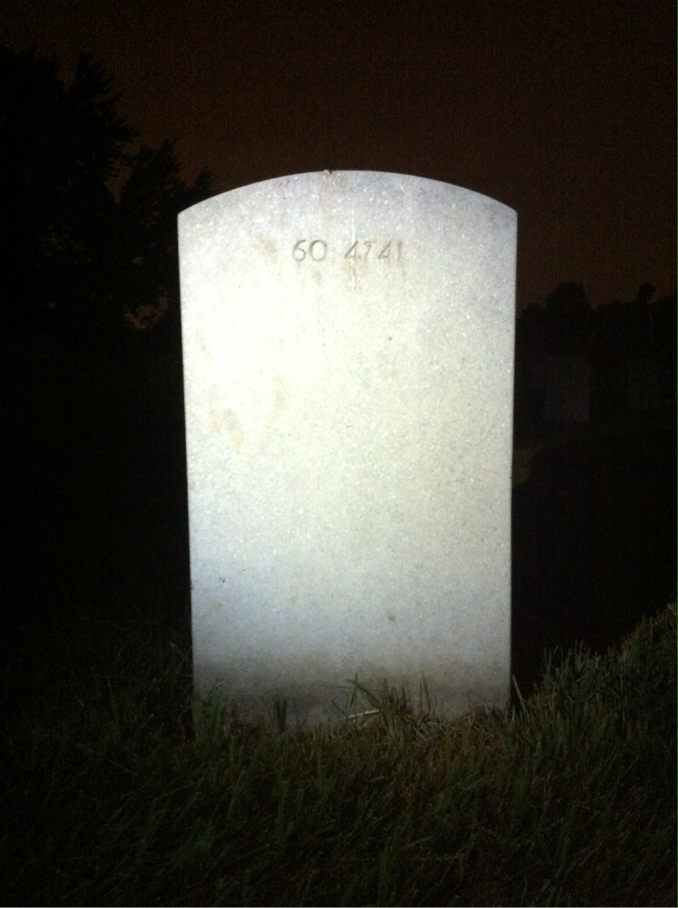 Back of headstone — Astere E Claeyssens