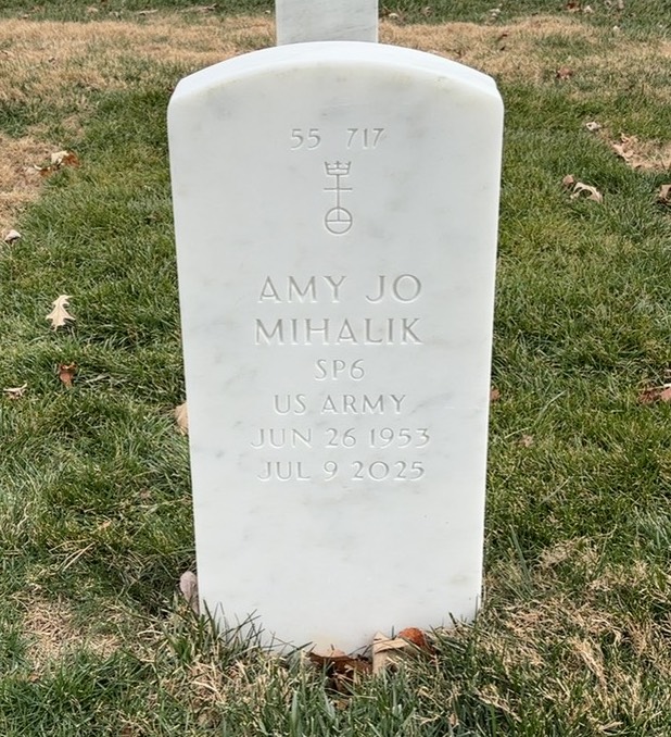 Back of headstone — Gordon Mihalik