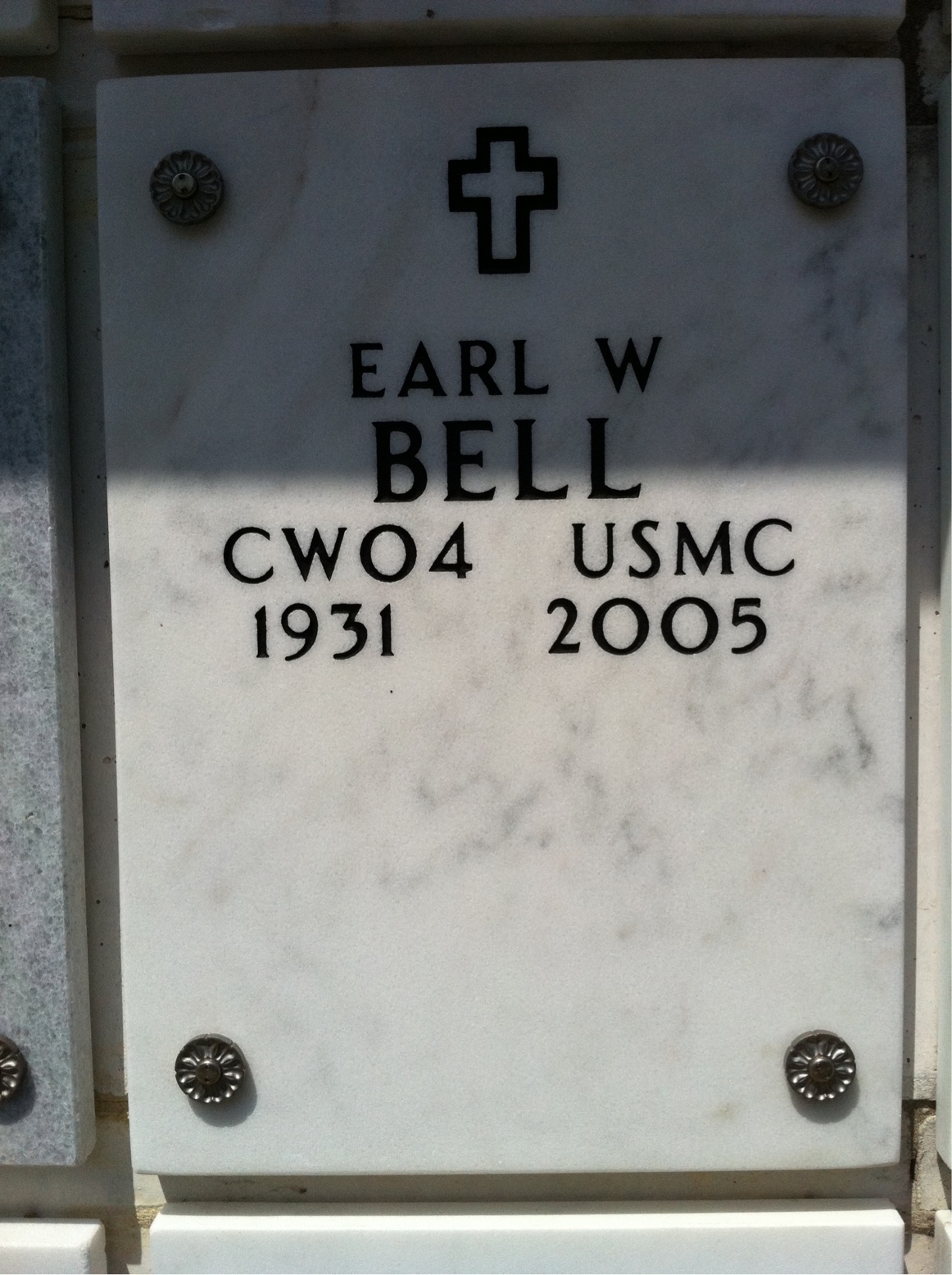 Earl Bell