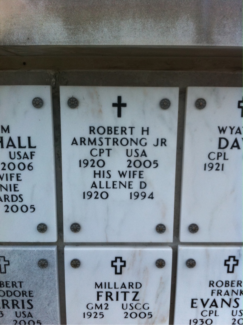 Robert Armstrong
