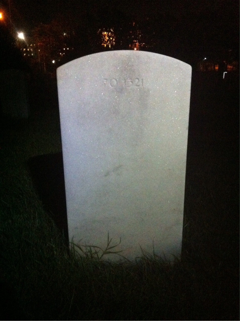 Back of headstone — Wendall Lee Carlisle