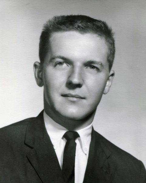 Earl Dubois Aull