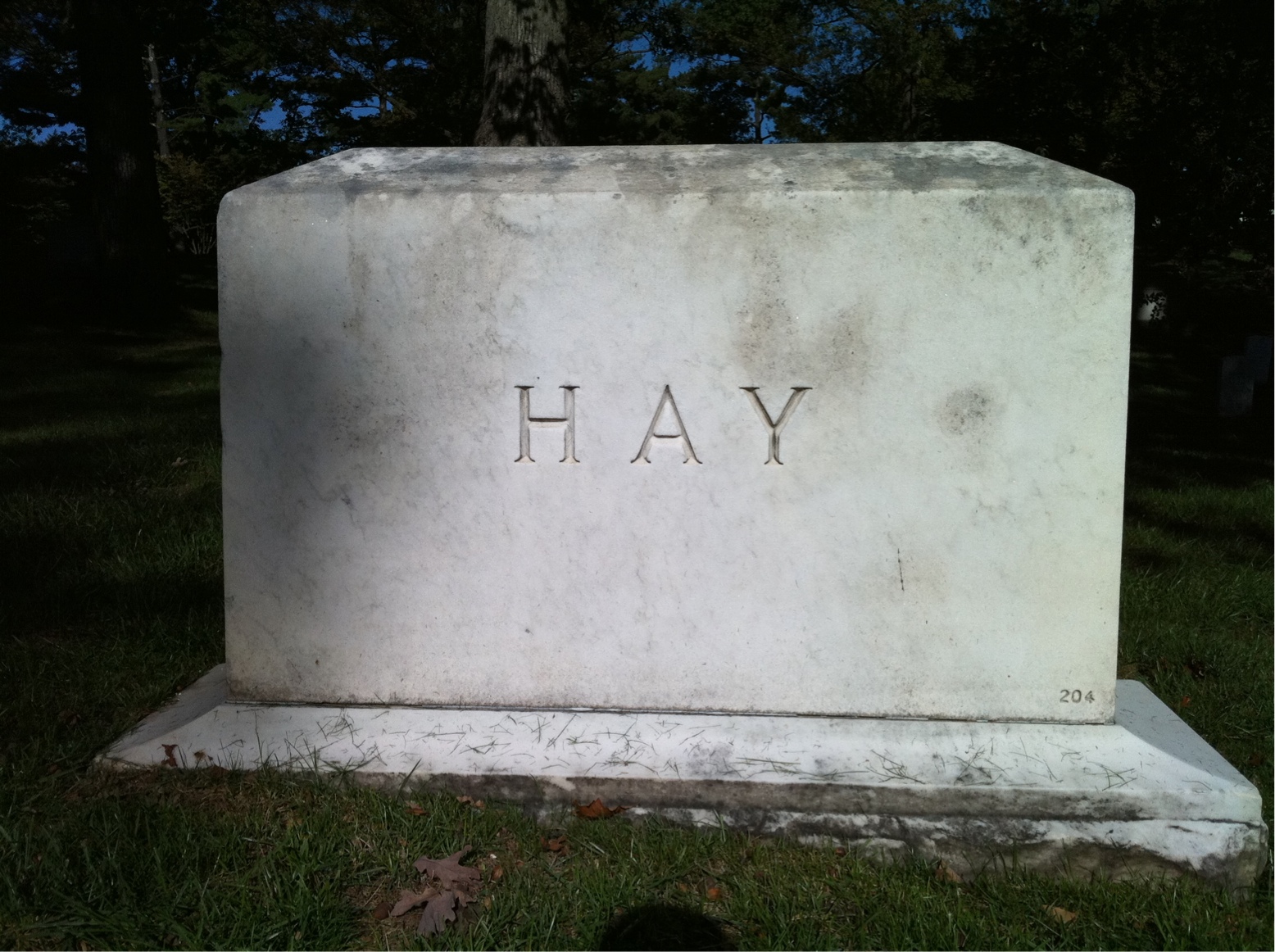 Back of headstone — Minnie Hay
