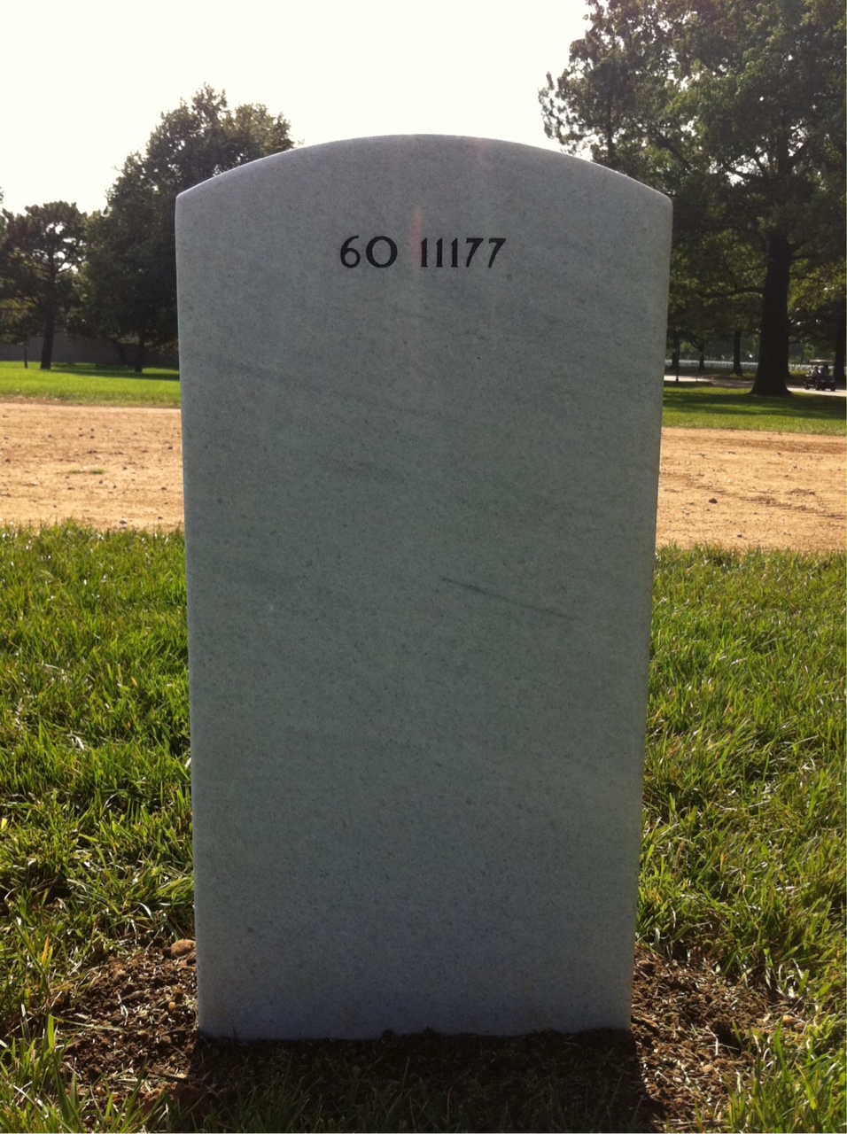 Back of headstone — Yohan Lee