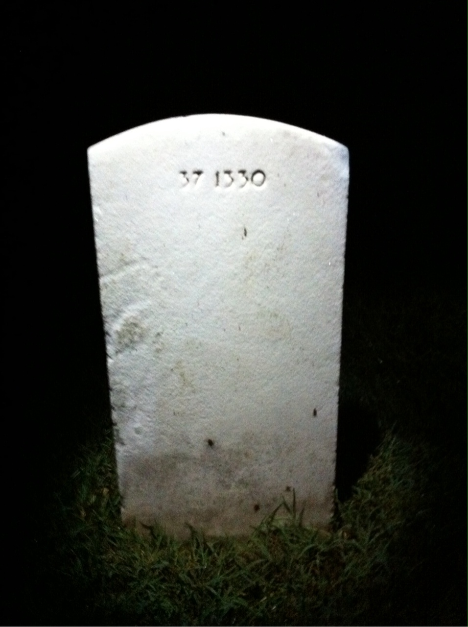 Back of headstone — Bessie Applegate