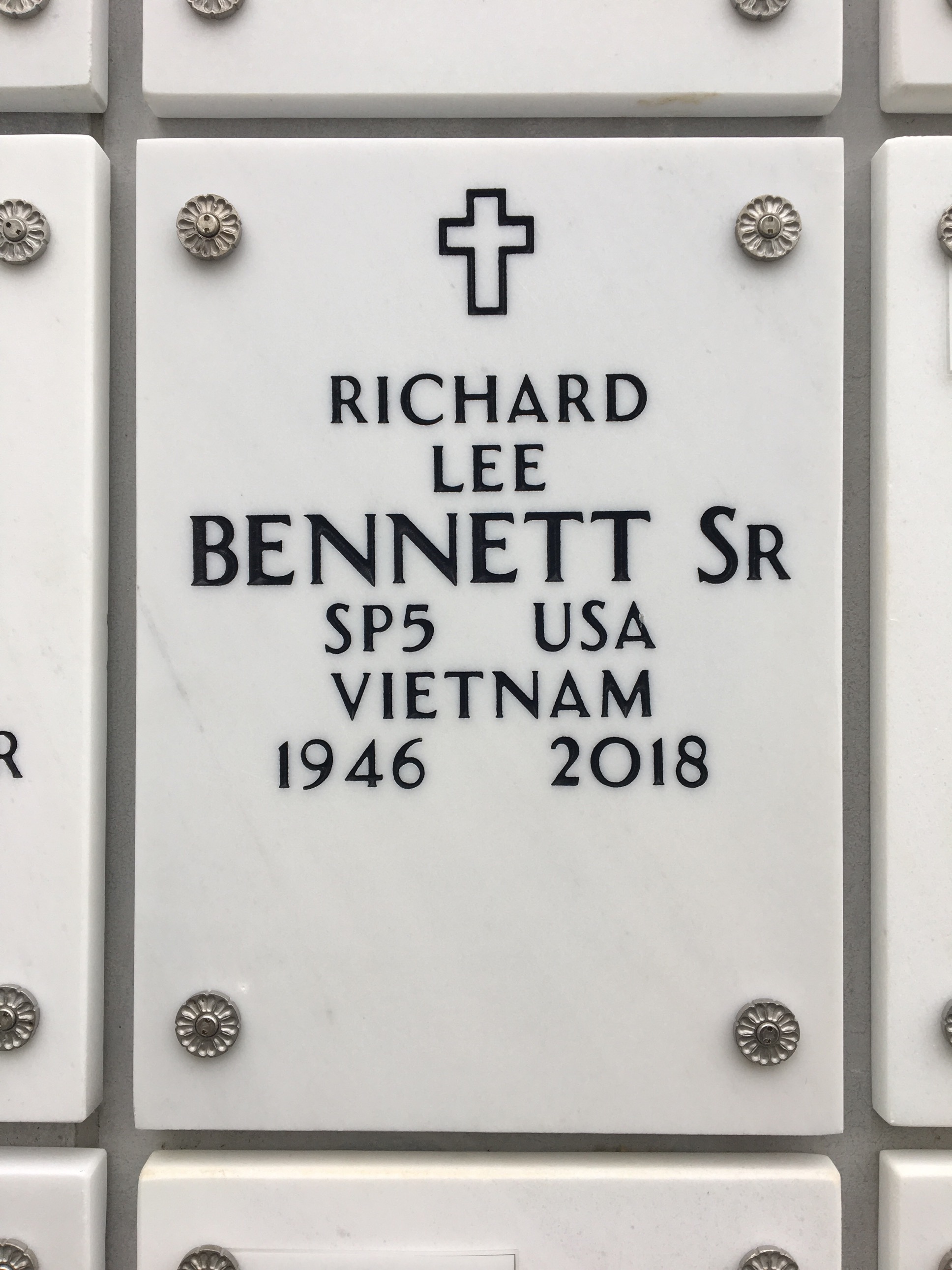 Richard L Bennett