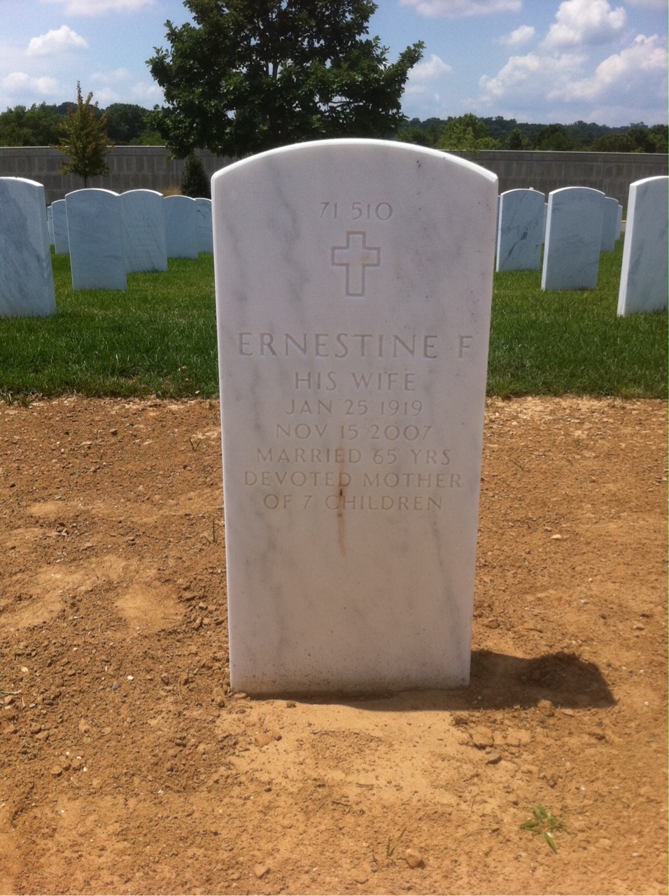 Back of headstone — Gordon Aubrecht