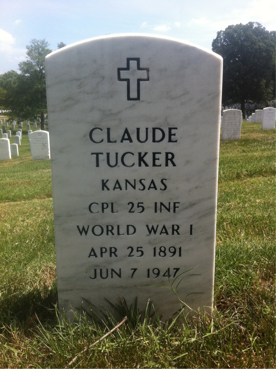 Claude Tucker