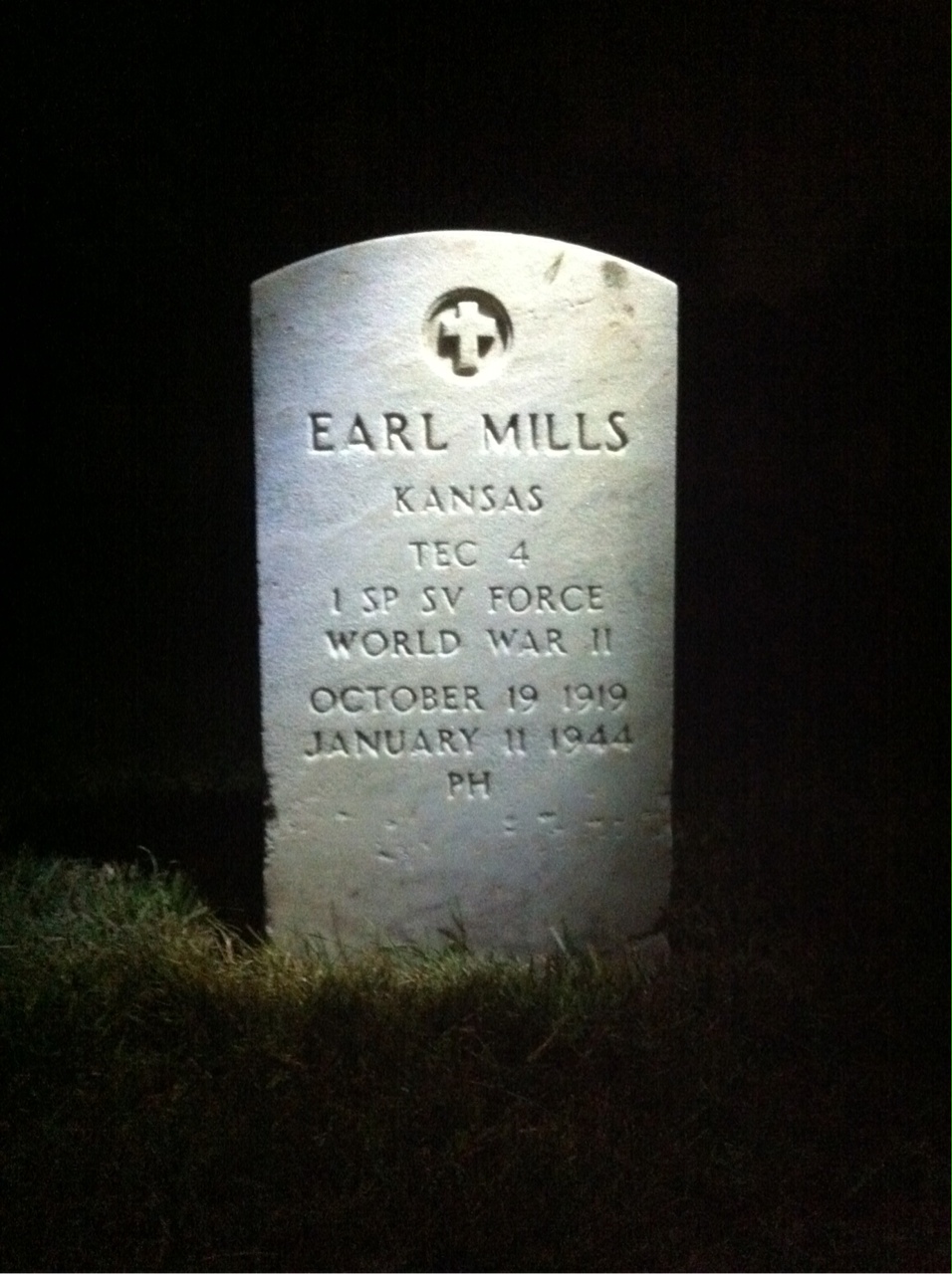 Earl Mills