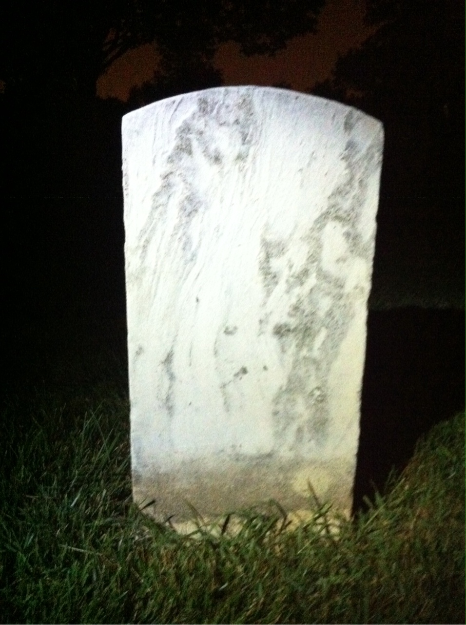Back of headstone — Gustav Munzenheimer