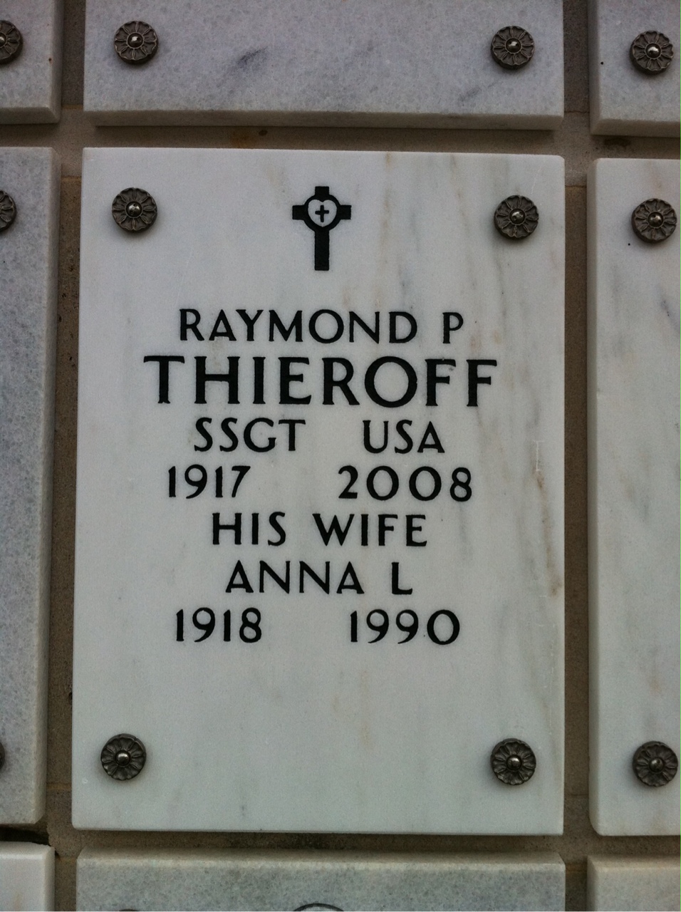 Raymond Thieroff