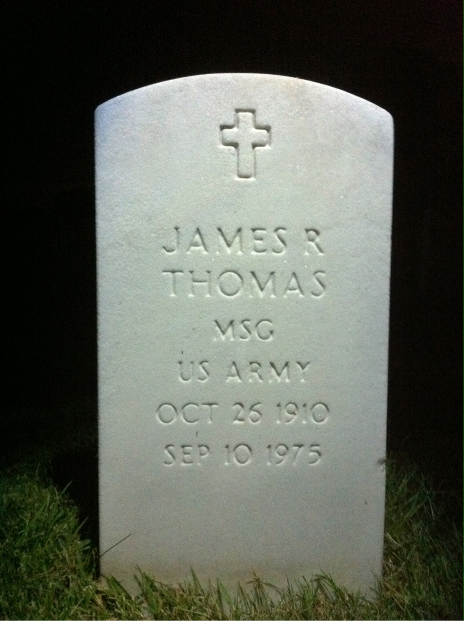 Dorothy B Thomas