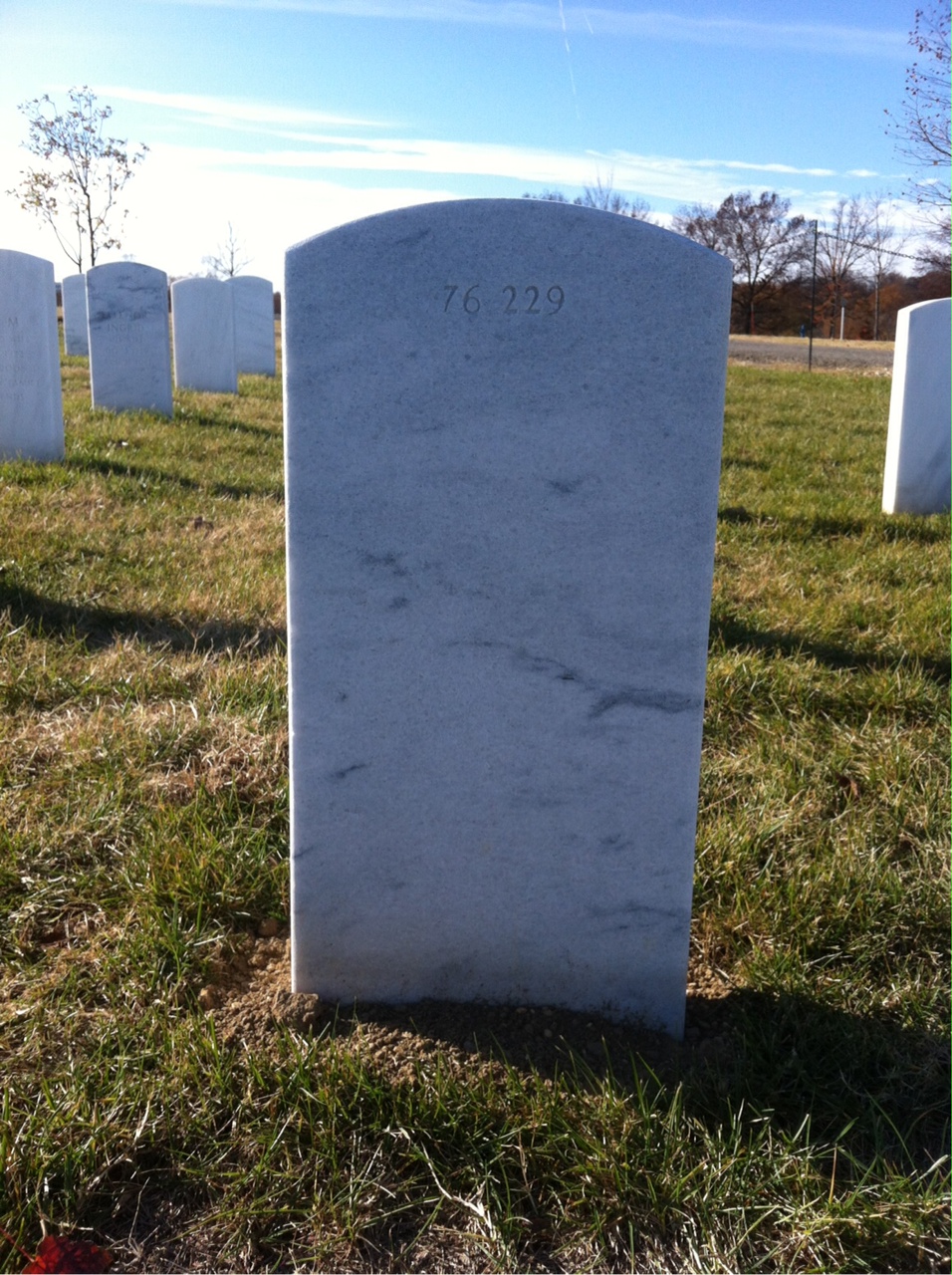 Back of headstone — Leonardo Alvarez