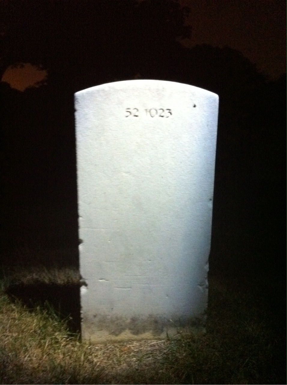 Back of headstone — Earl Muncy
