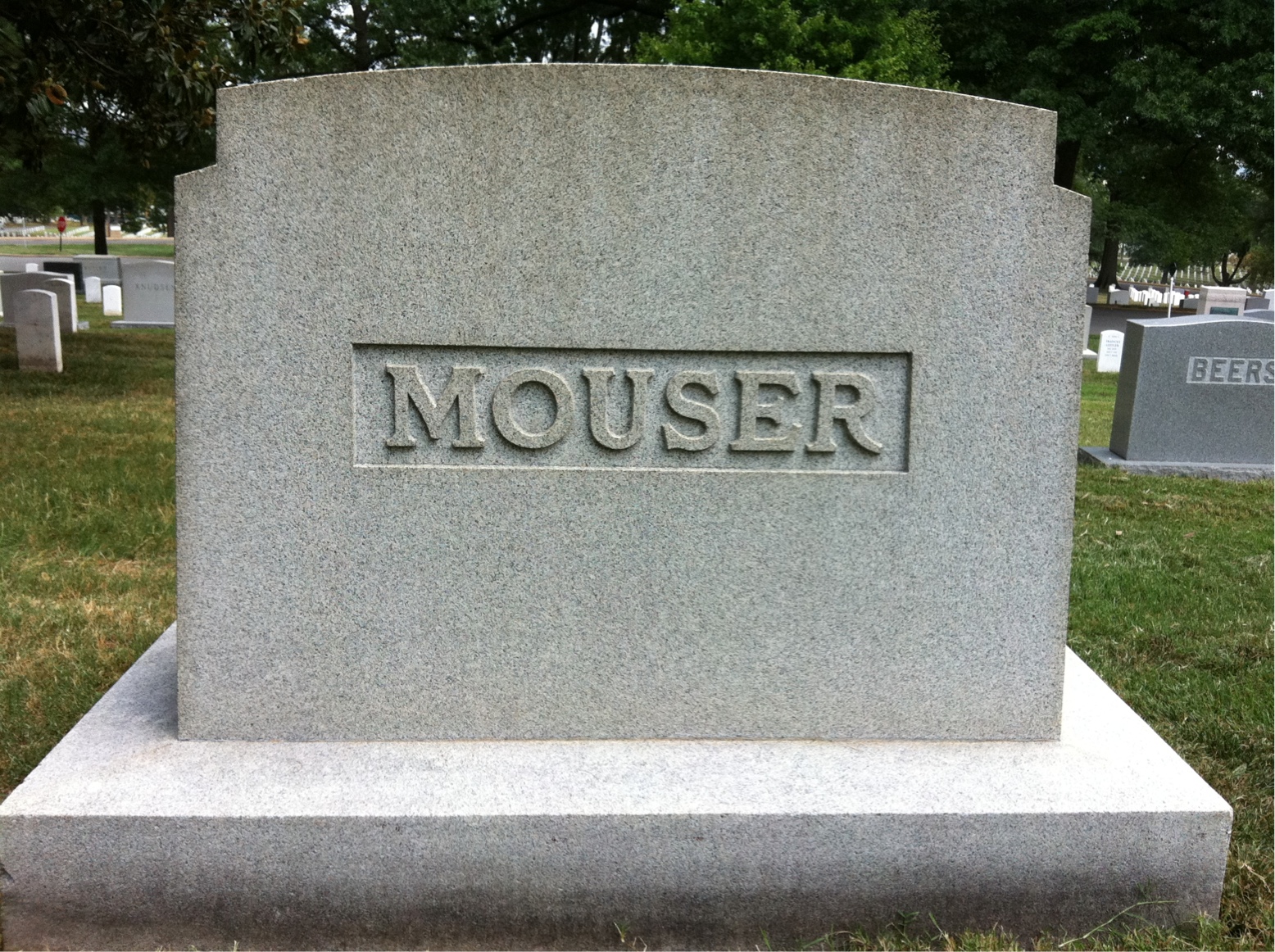 Back of headstone — Vivian Mouser