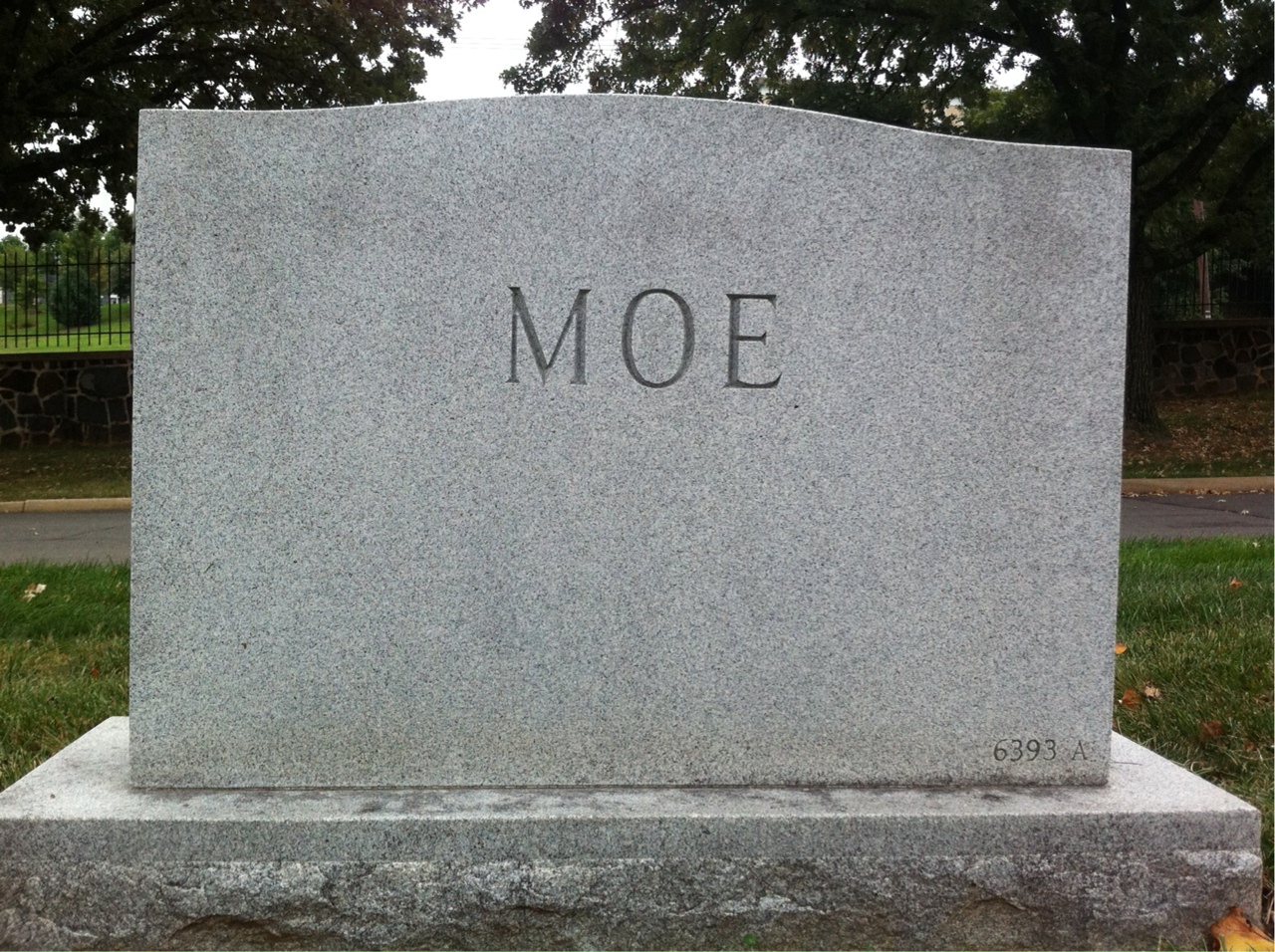 Back of headstone — Albert Moe