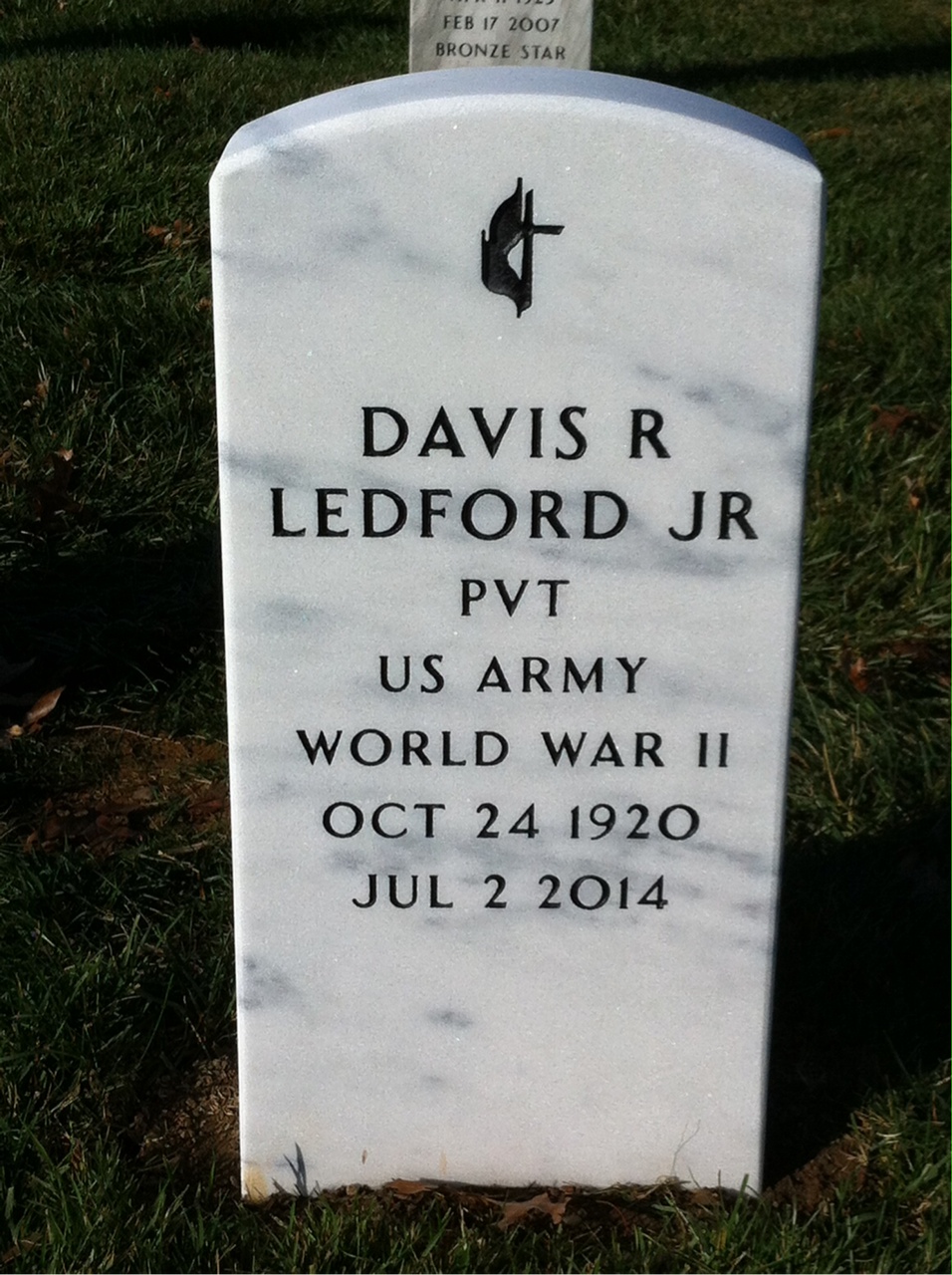 Davis Ledford