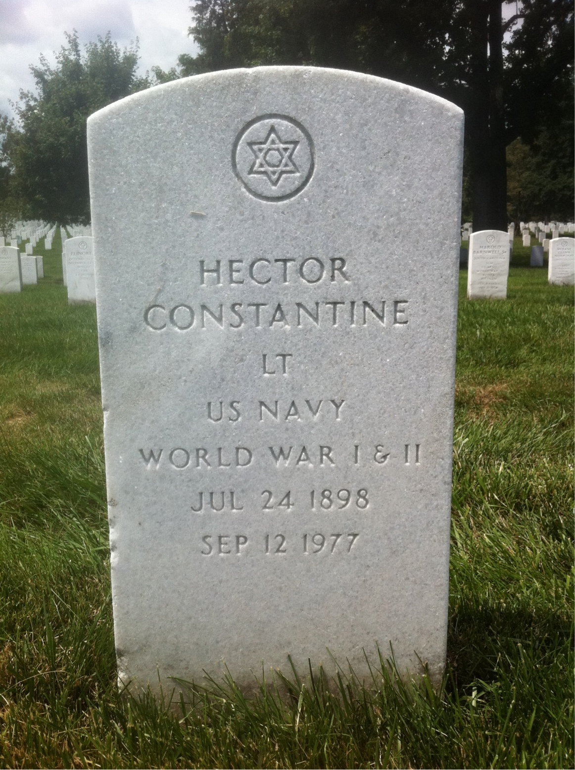 Eva Constantine