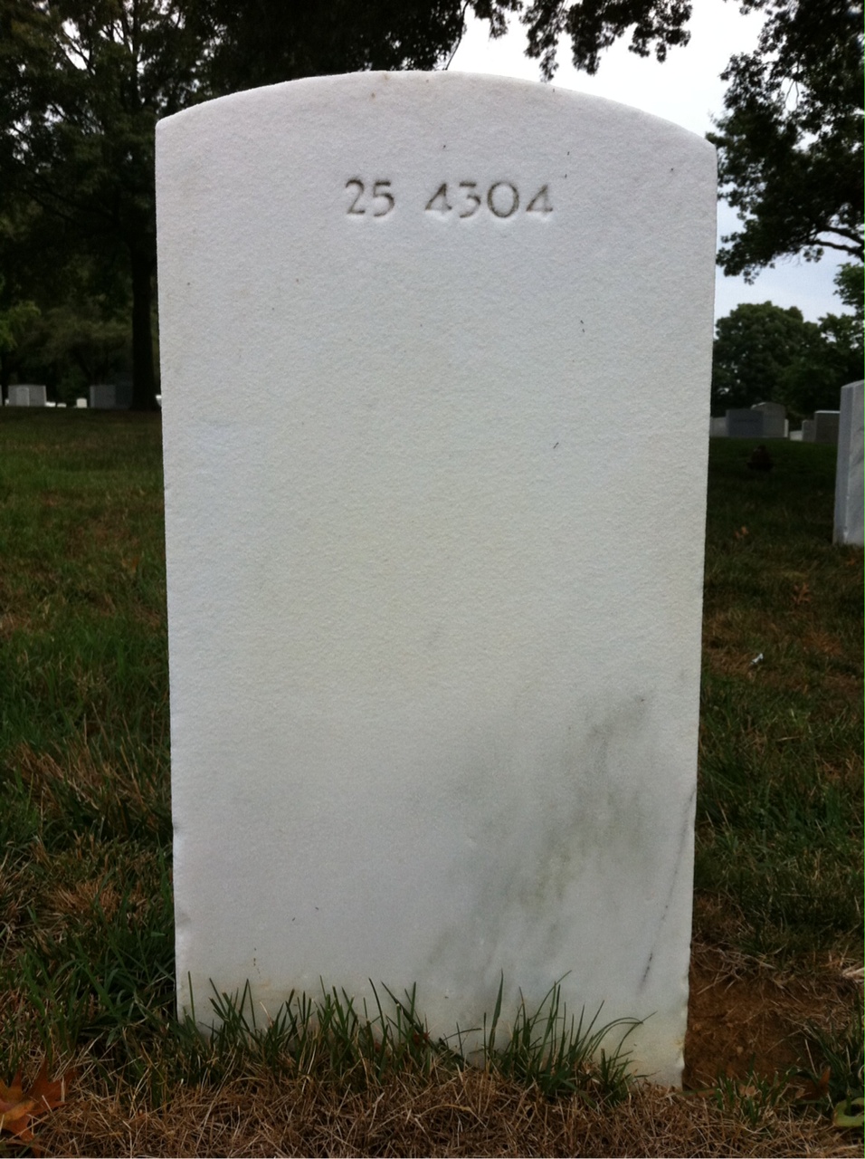 Back of headstone — Erling Arnesen